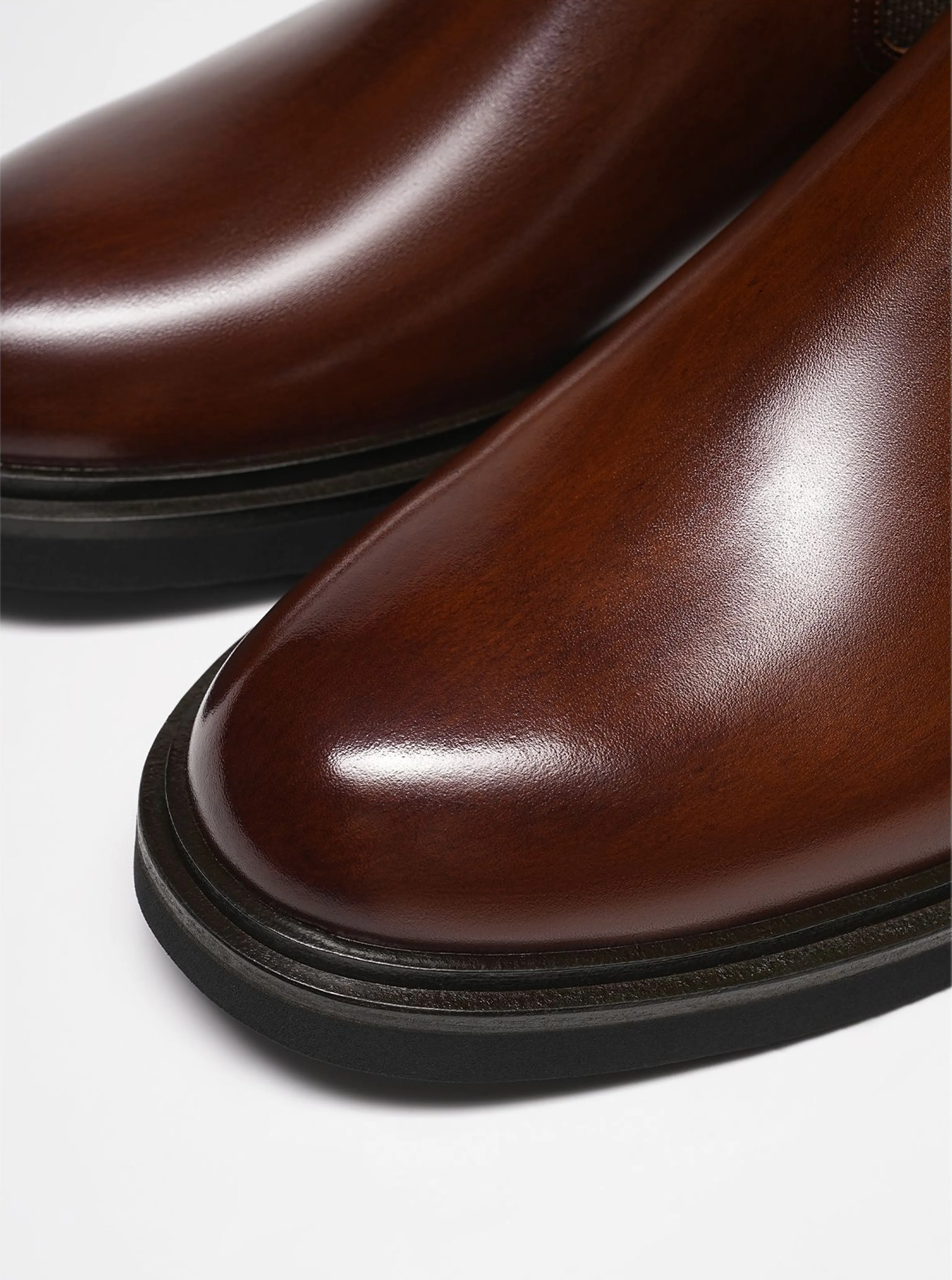 Ultra-Light Italian Leather Chelsea Boots - Image 6