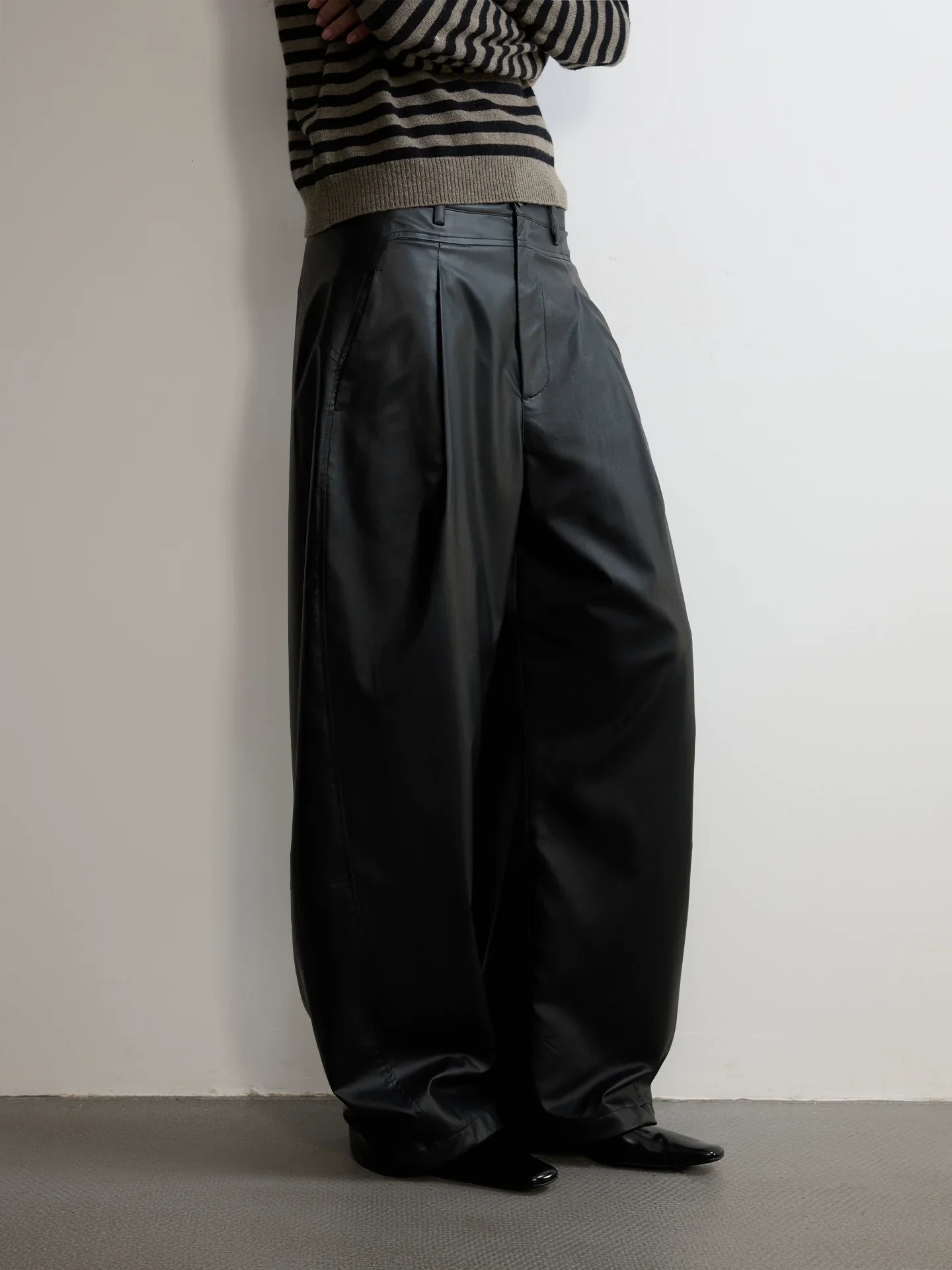 Ultra-Thin PU Double-Pleat Wide-Leg Pants
