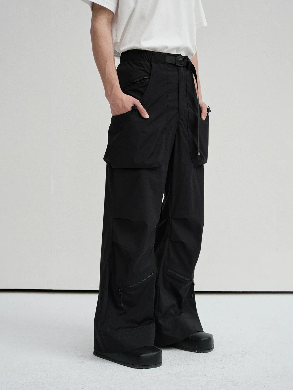 Ultralight Micro-Crinkle Cargo Pants/Shorts - Image 4
