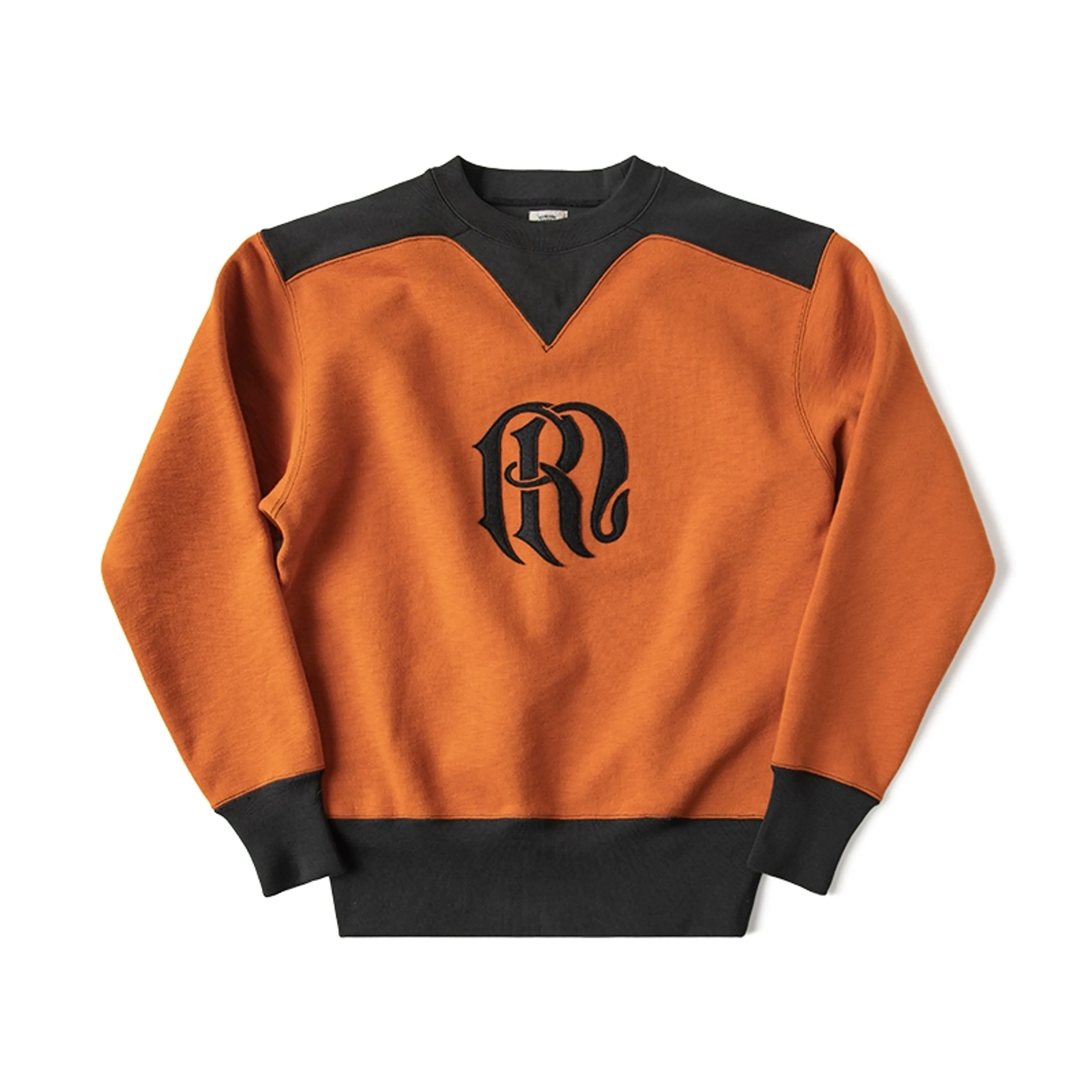 V-Inlay Contrast Sweatshirt - Image 7
