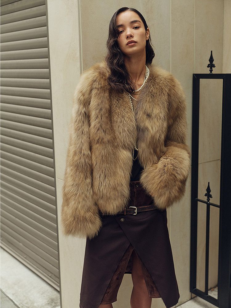 V-Neck Fur Jacket - Image 3