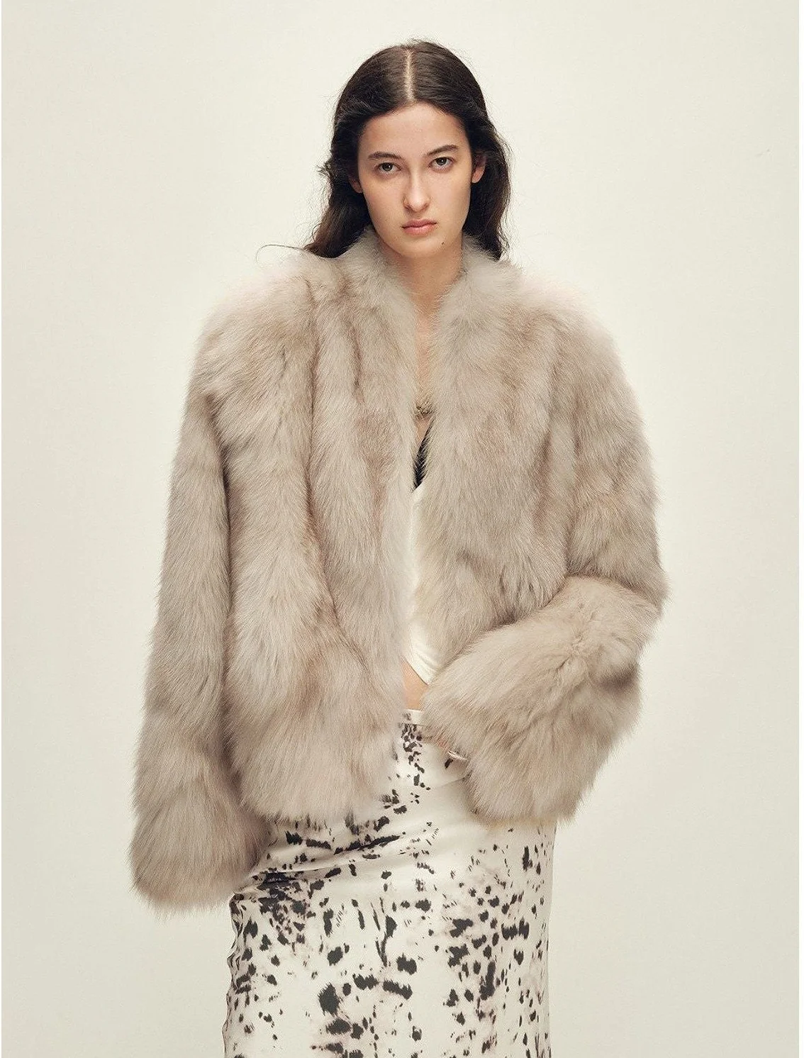 V-Neck Fur Jacket - Image 6
