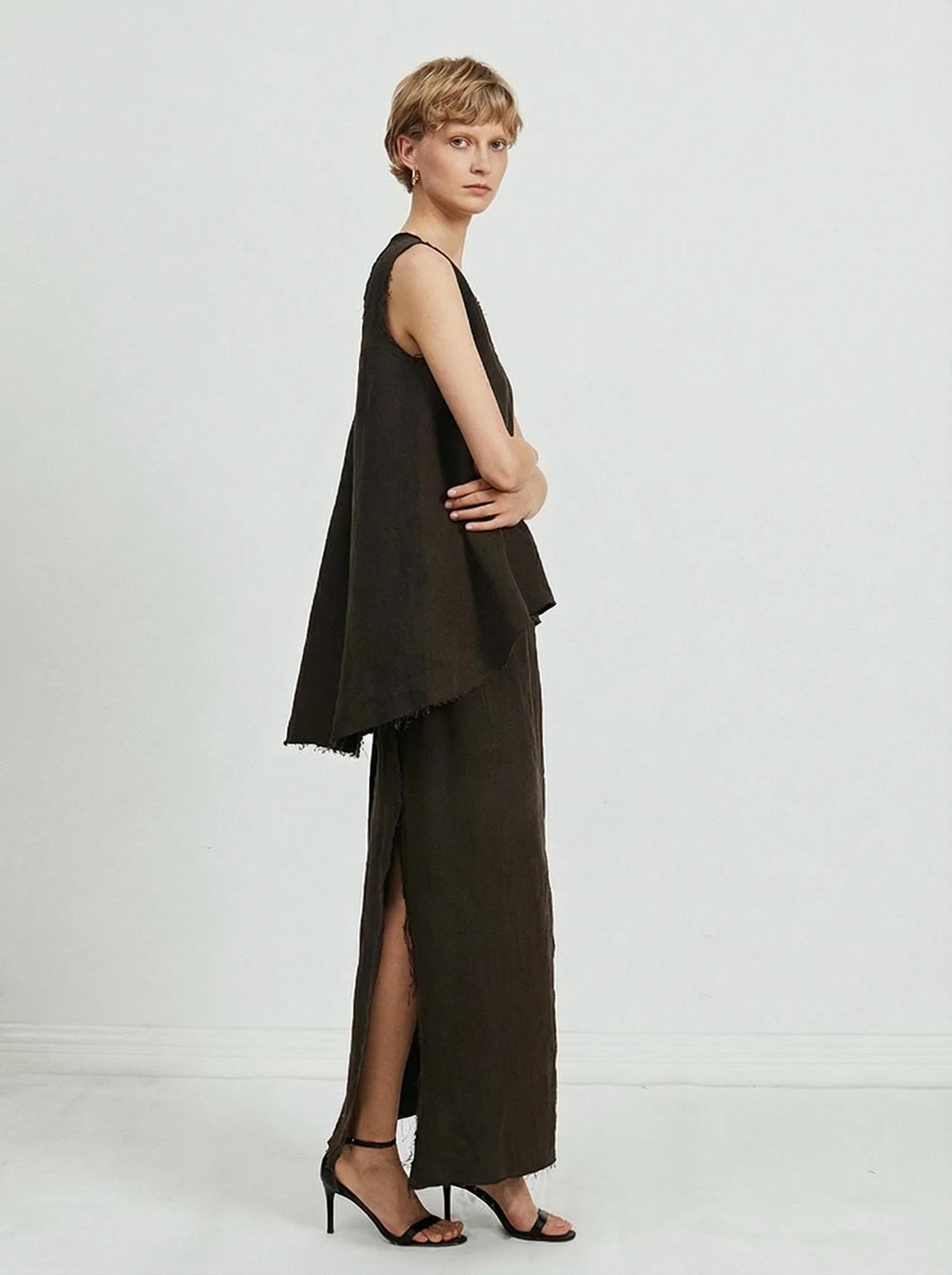 V-Neck Linen Set - Image 2