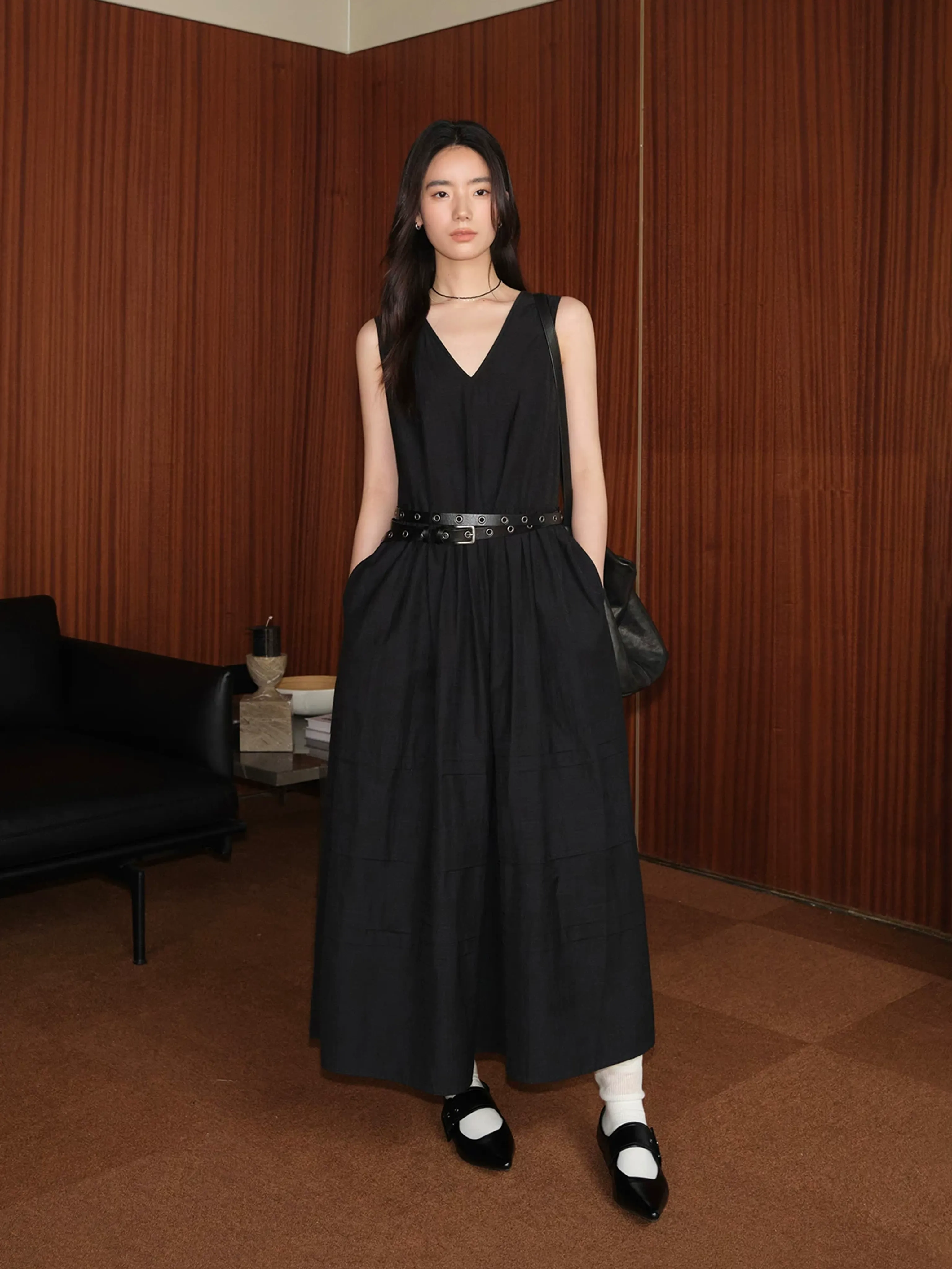 V-Neck Sleeveless Maxi Dress - Image 3