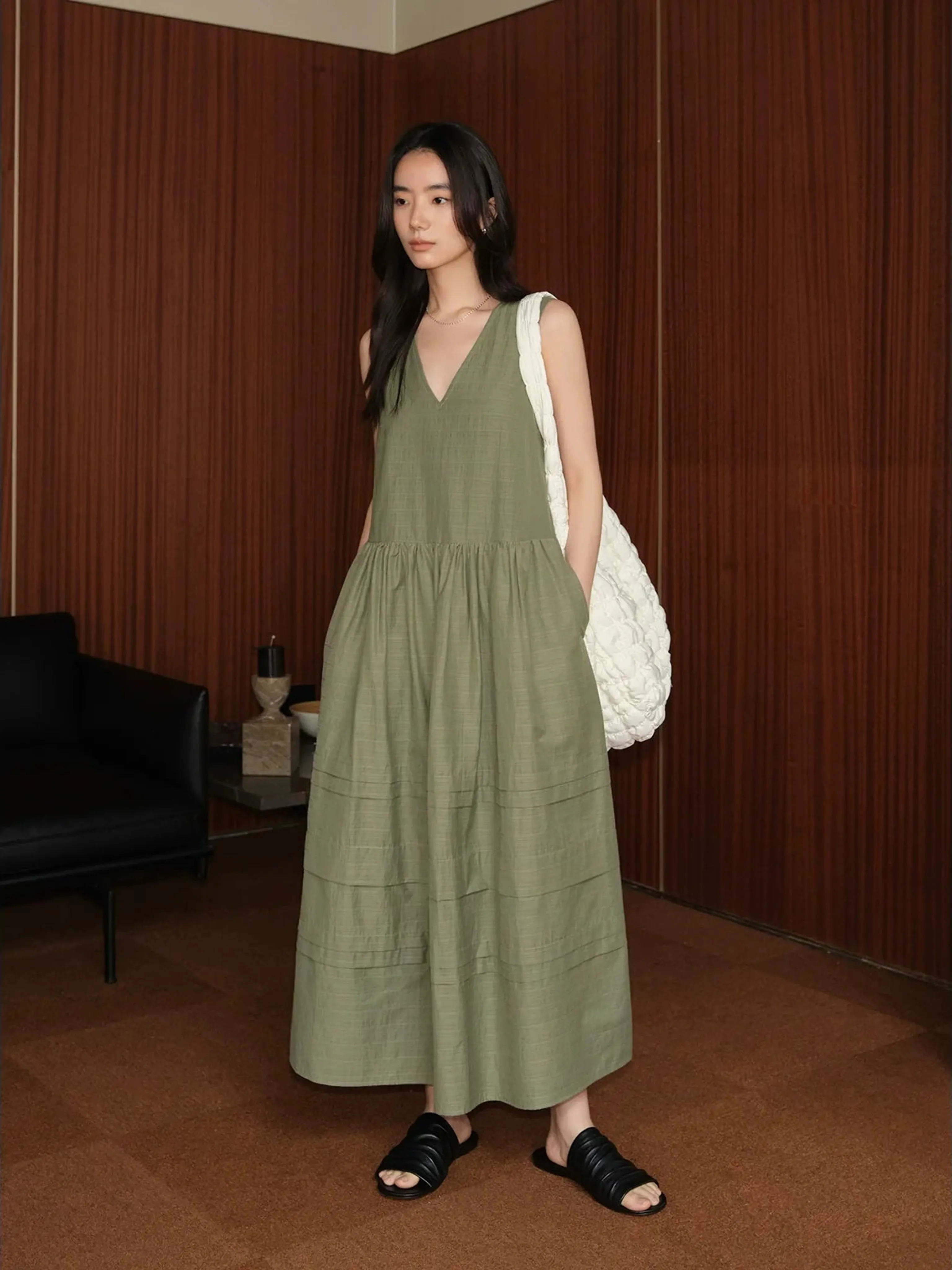 V-Neck Sleeveless Maxi Dress - Image 4