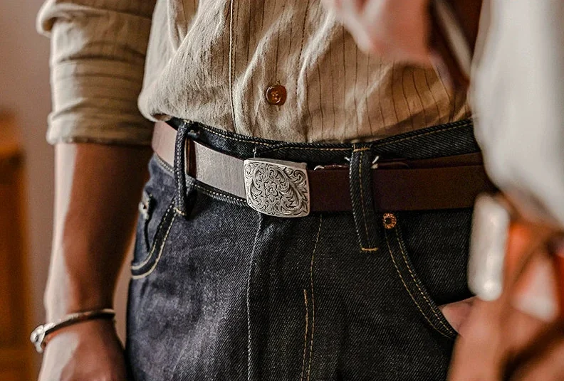 Vegetable-Tanned Cowhide Belt - Image 3