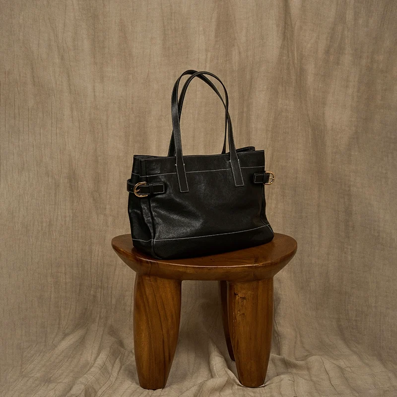 Vegetable-Tanned Cowhide Shoulder Tote - Image 7