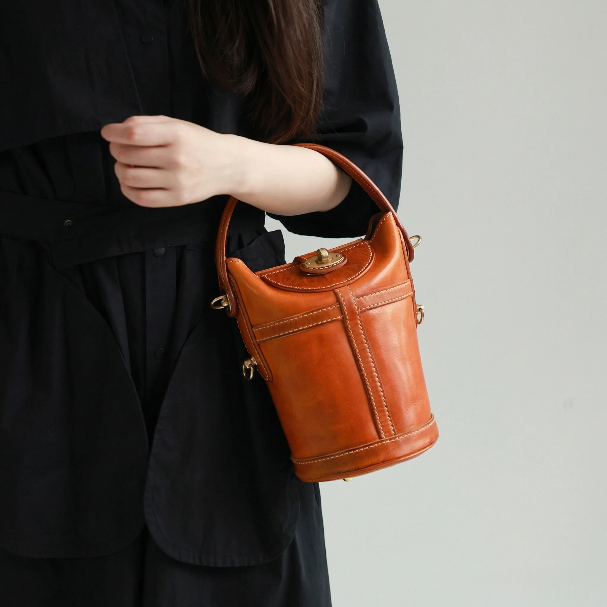 Vegetable Tanned Leather Bucket Bag