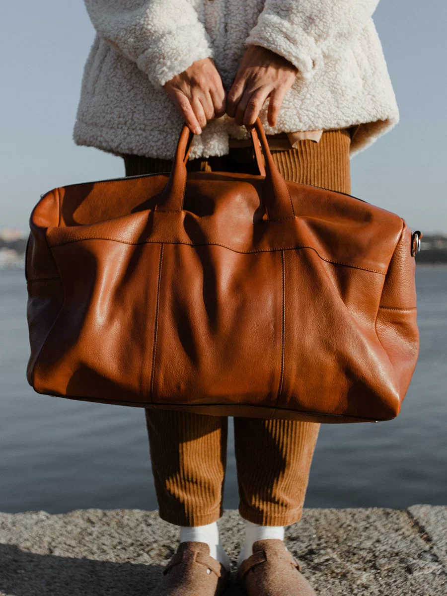 Vegetable-Tanned Top-Grain Leather Weekender