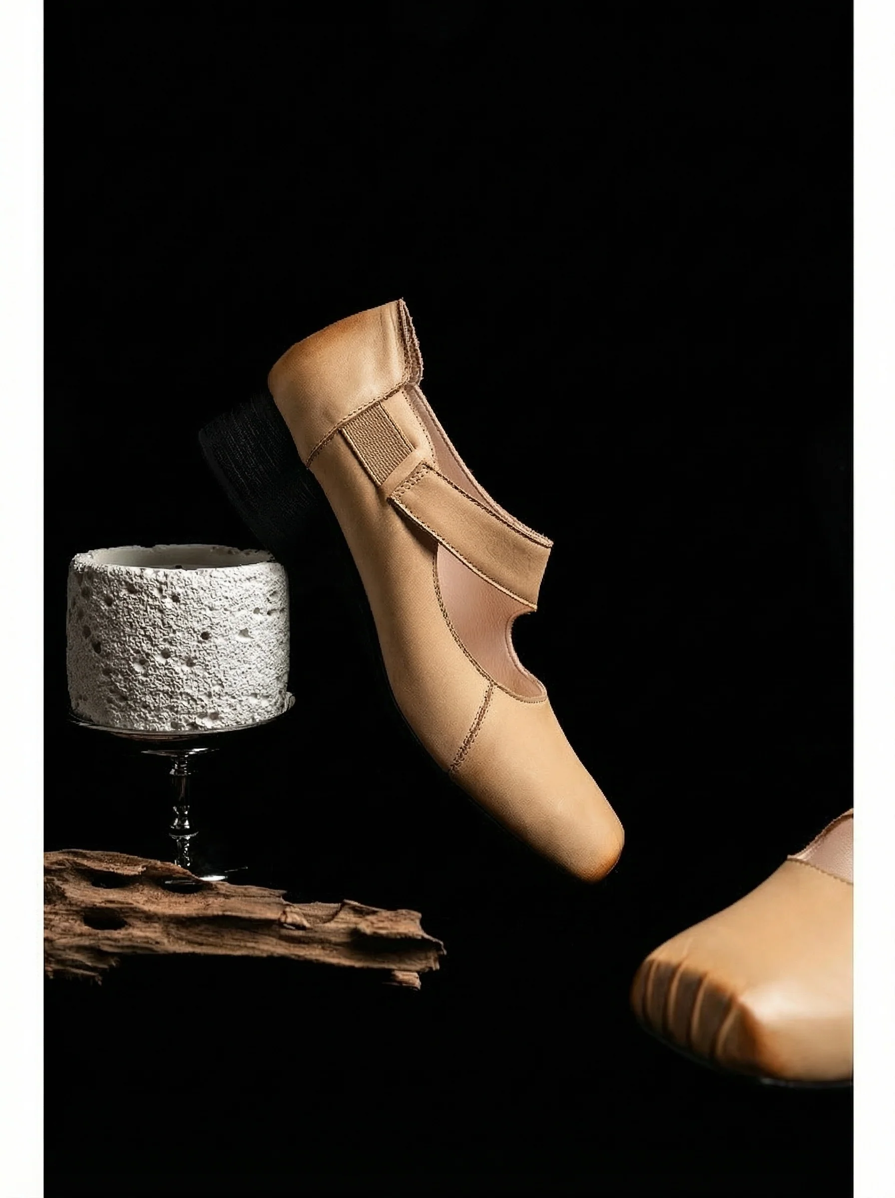 Venus Square-Toe Leather Flats