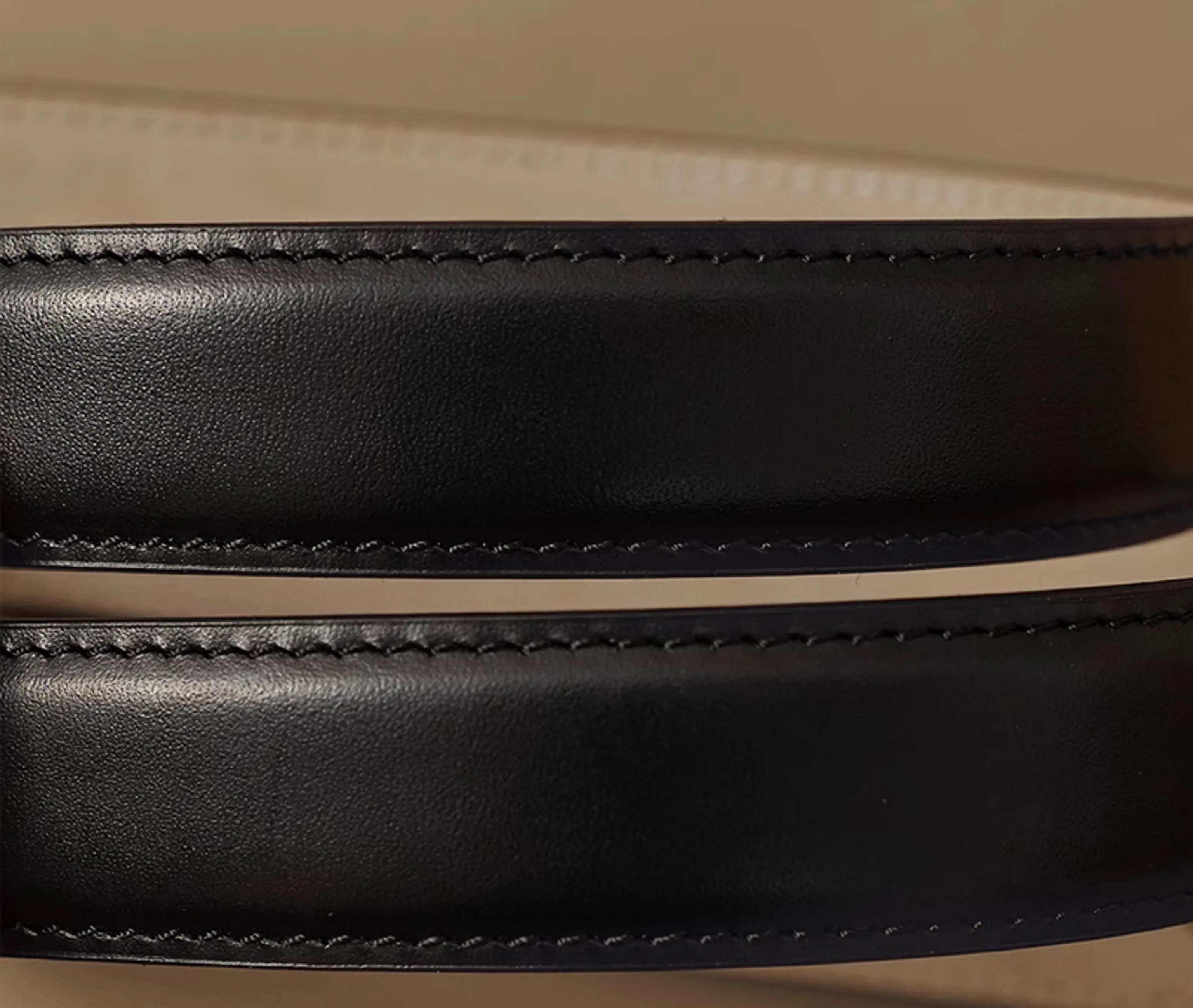 Versatile Retro Leather Belt - Image 7