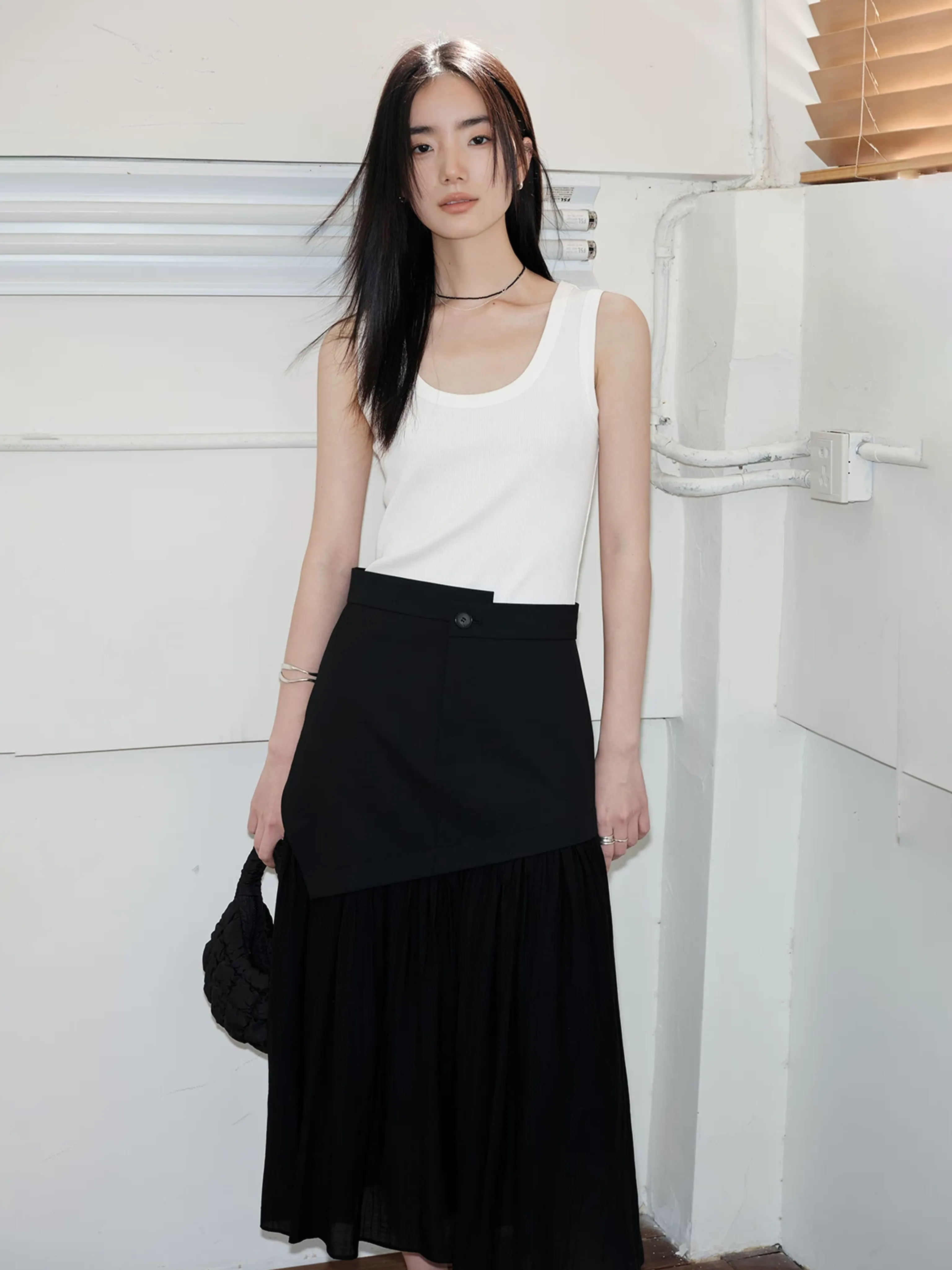 Versatile Ribbed U-Neck Tank Top