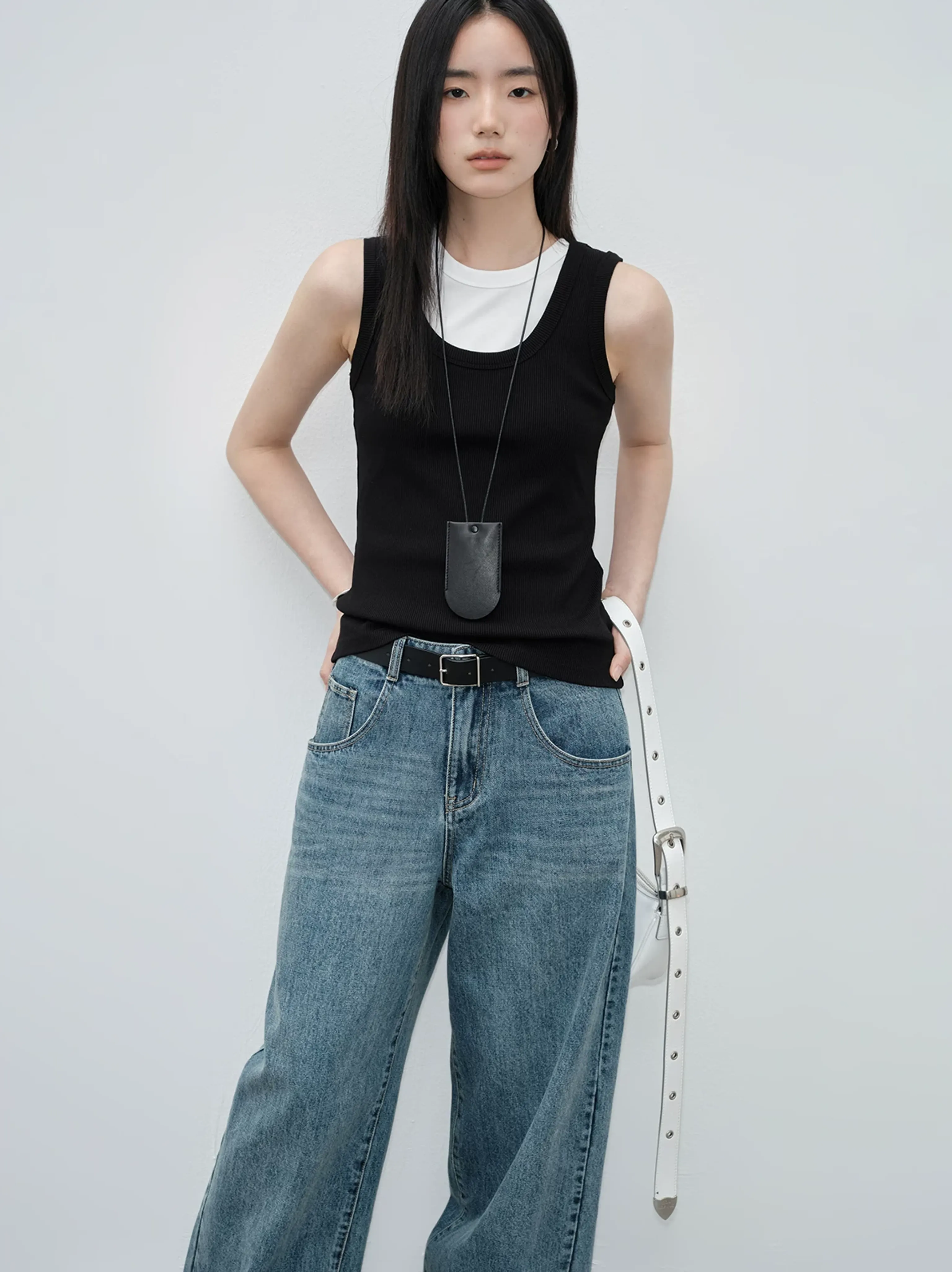 Versatile Ribbed U-Neck Tank Top - Image 2