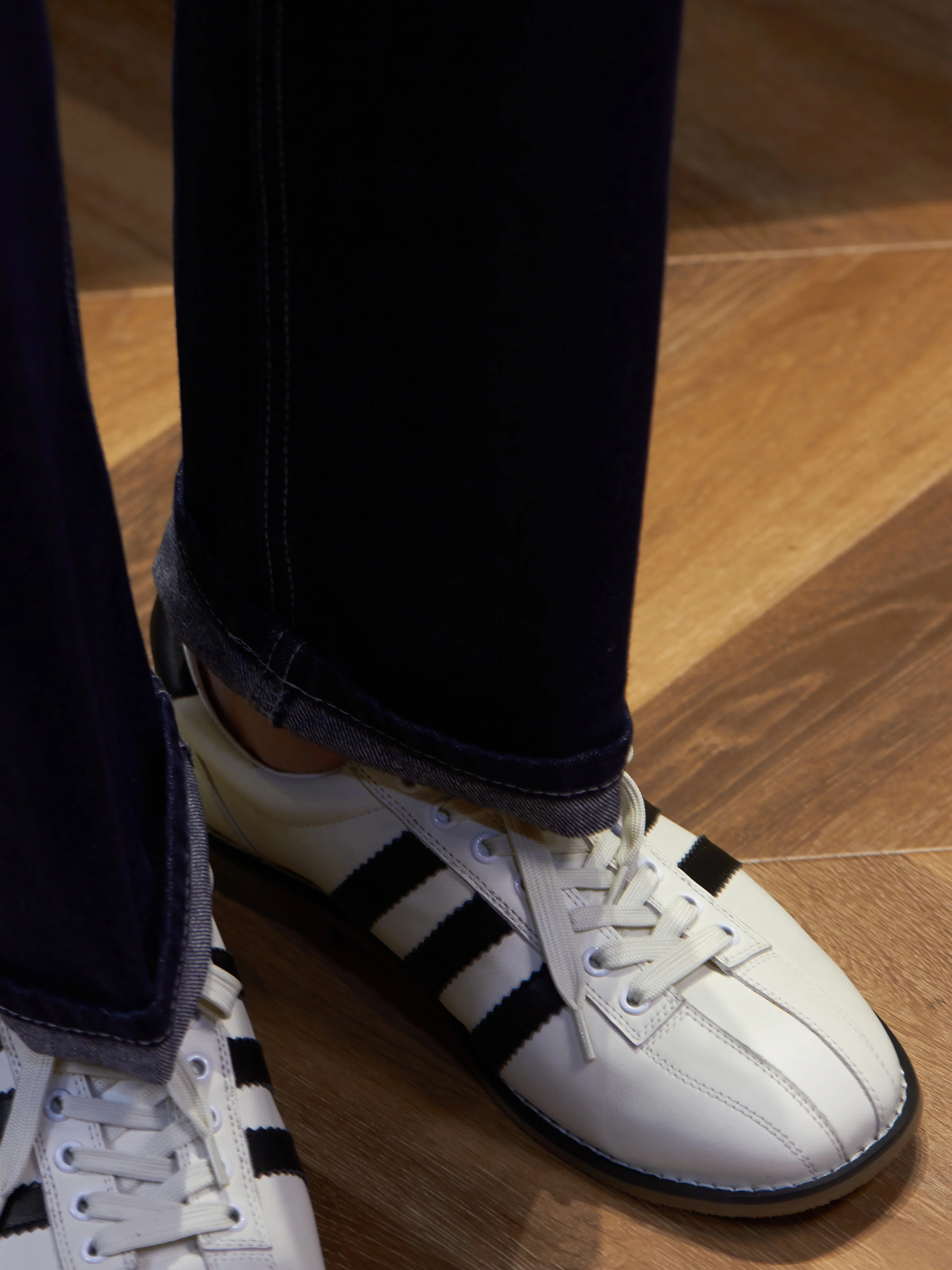 Vintage Bowling Sneakers - Image 5