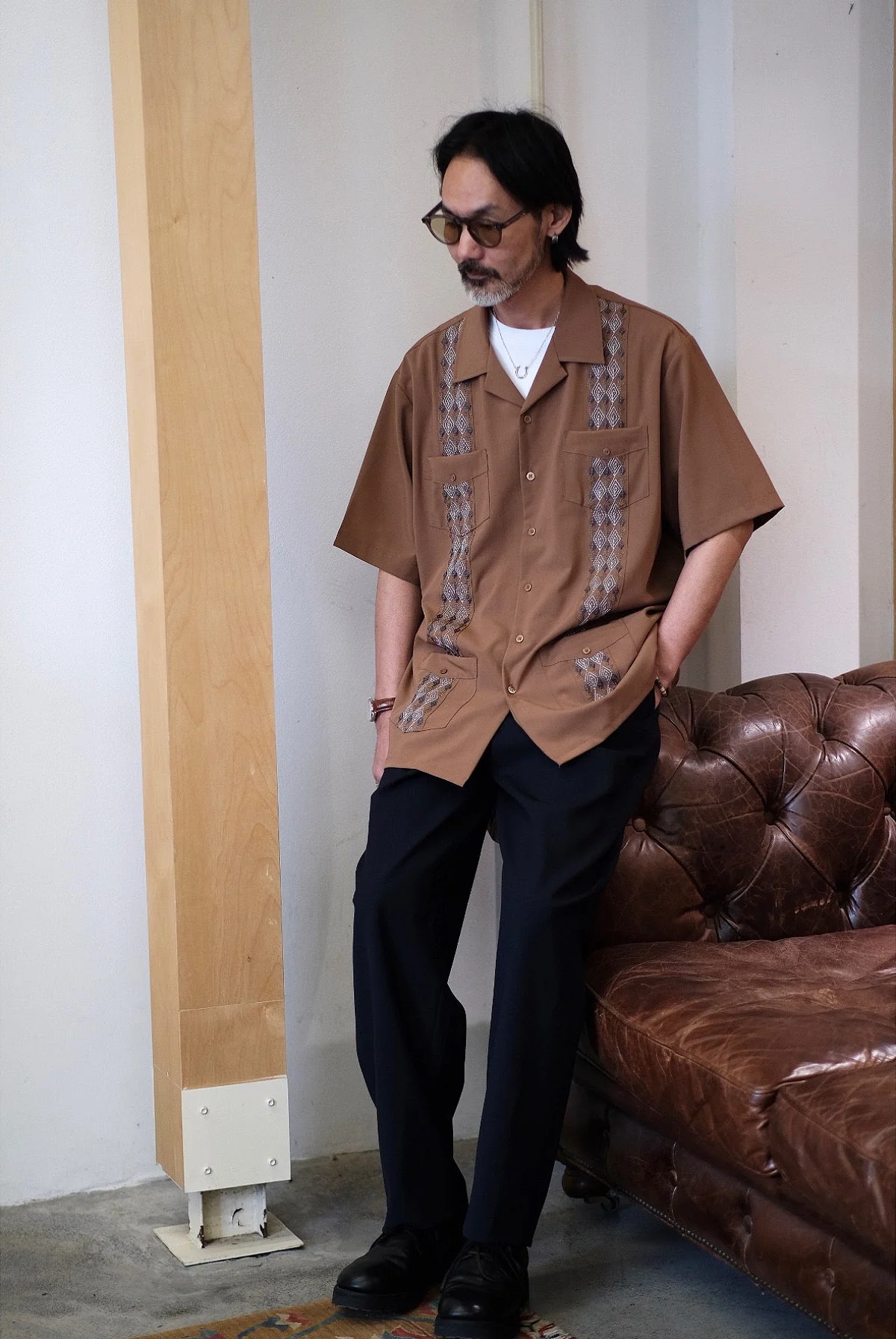 Vintage Embroidered Short-Sleeve Shirt - Image 2