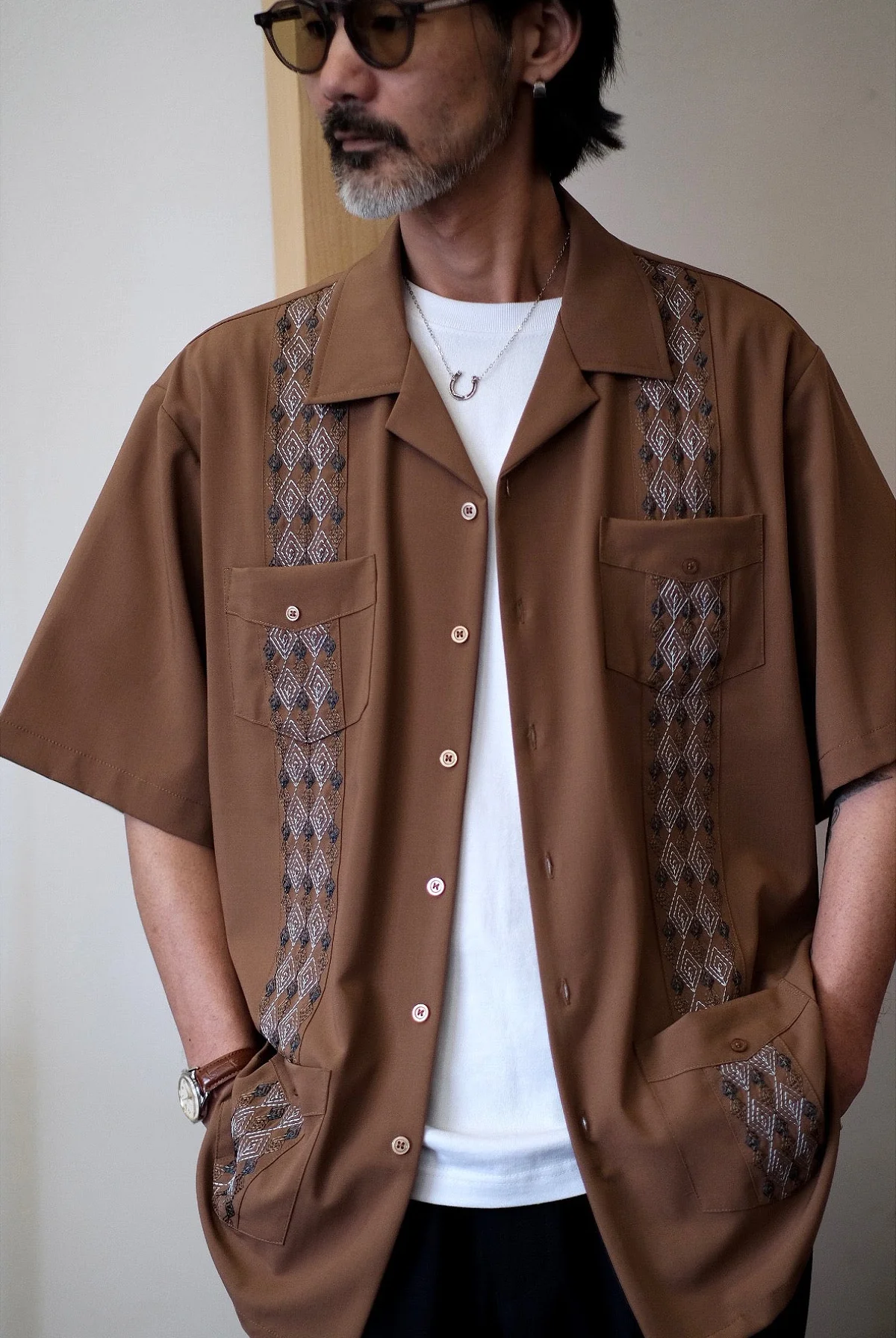 Vintage Embroidered Short-Sleeve Shirt - Image 3