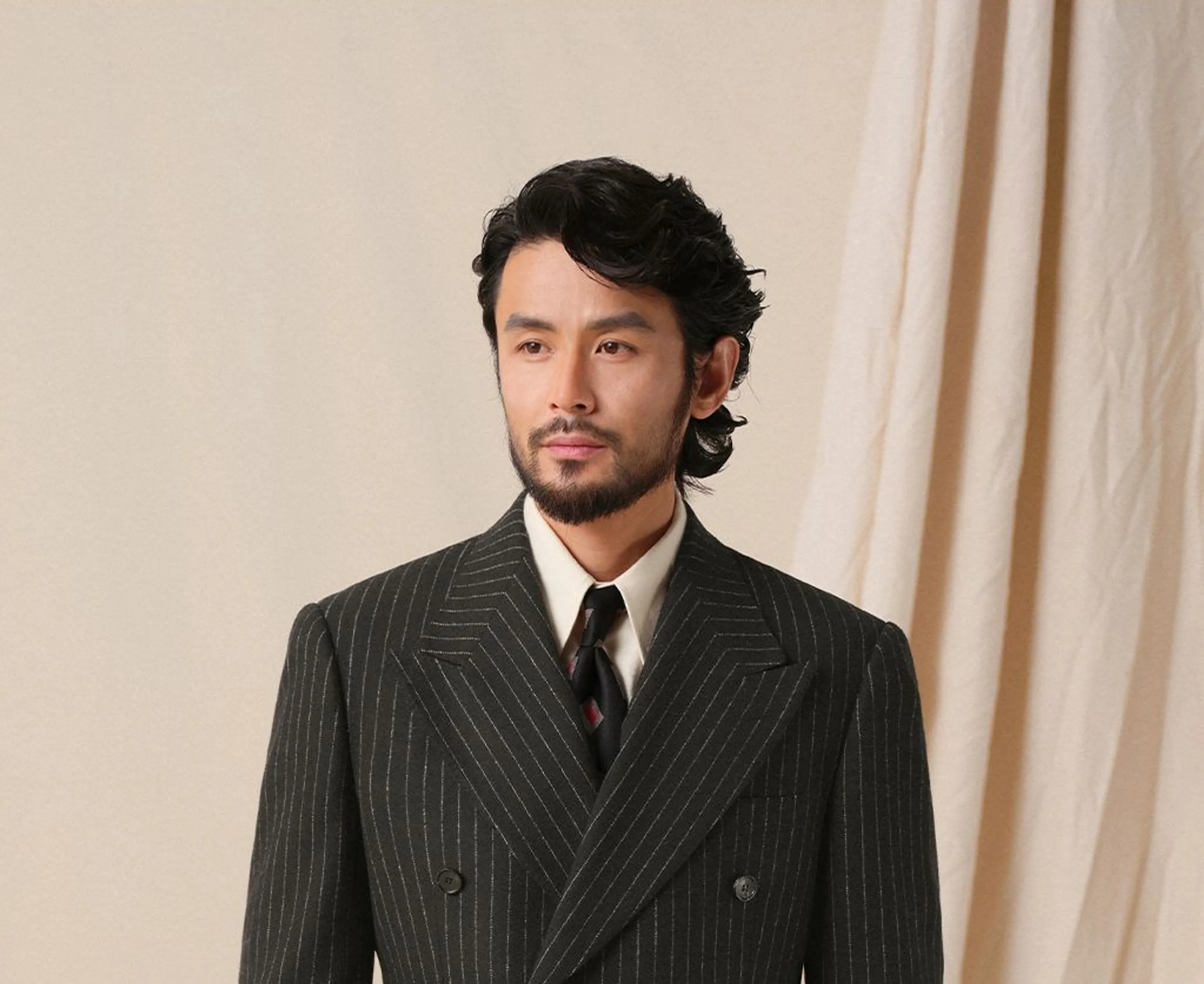 Vintage Pinstripe Double-Breasted Suit - Image 5