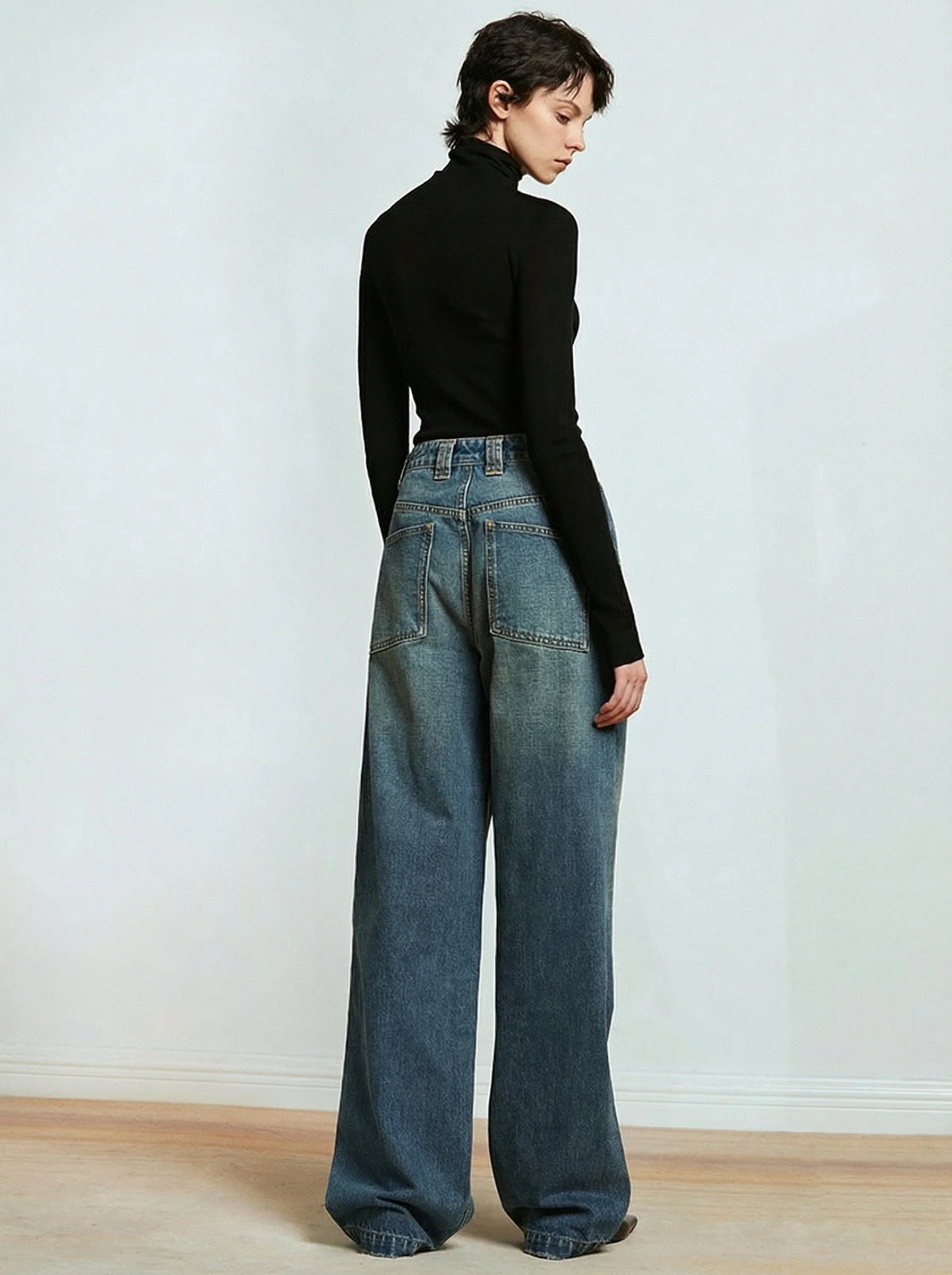 Vintage Wide-Leg Denim Jeans - Image 3