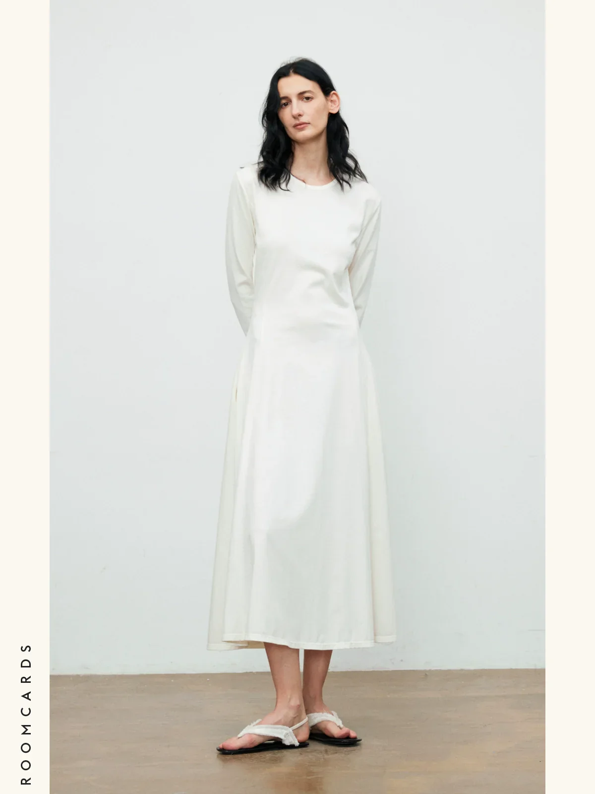 Waist-Length Knit Midi Dress - Image 4