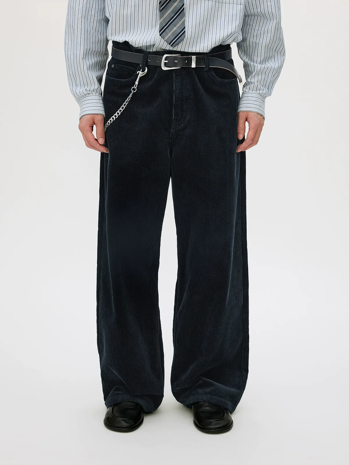 Washed 8‑Wale Corduroy Loose‑Straight Trousers