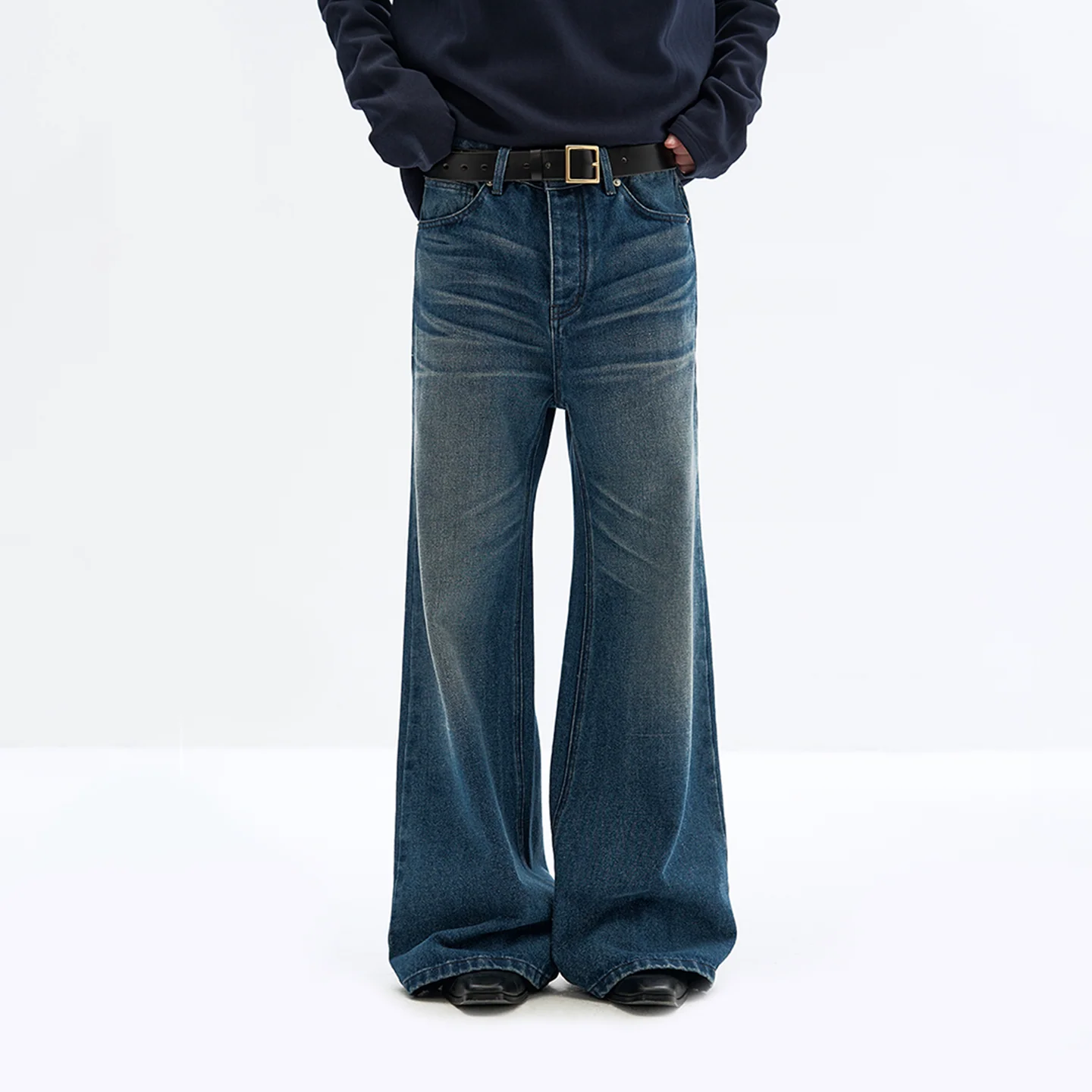 Washed Wide-Leg Jeans - Image 6