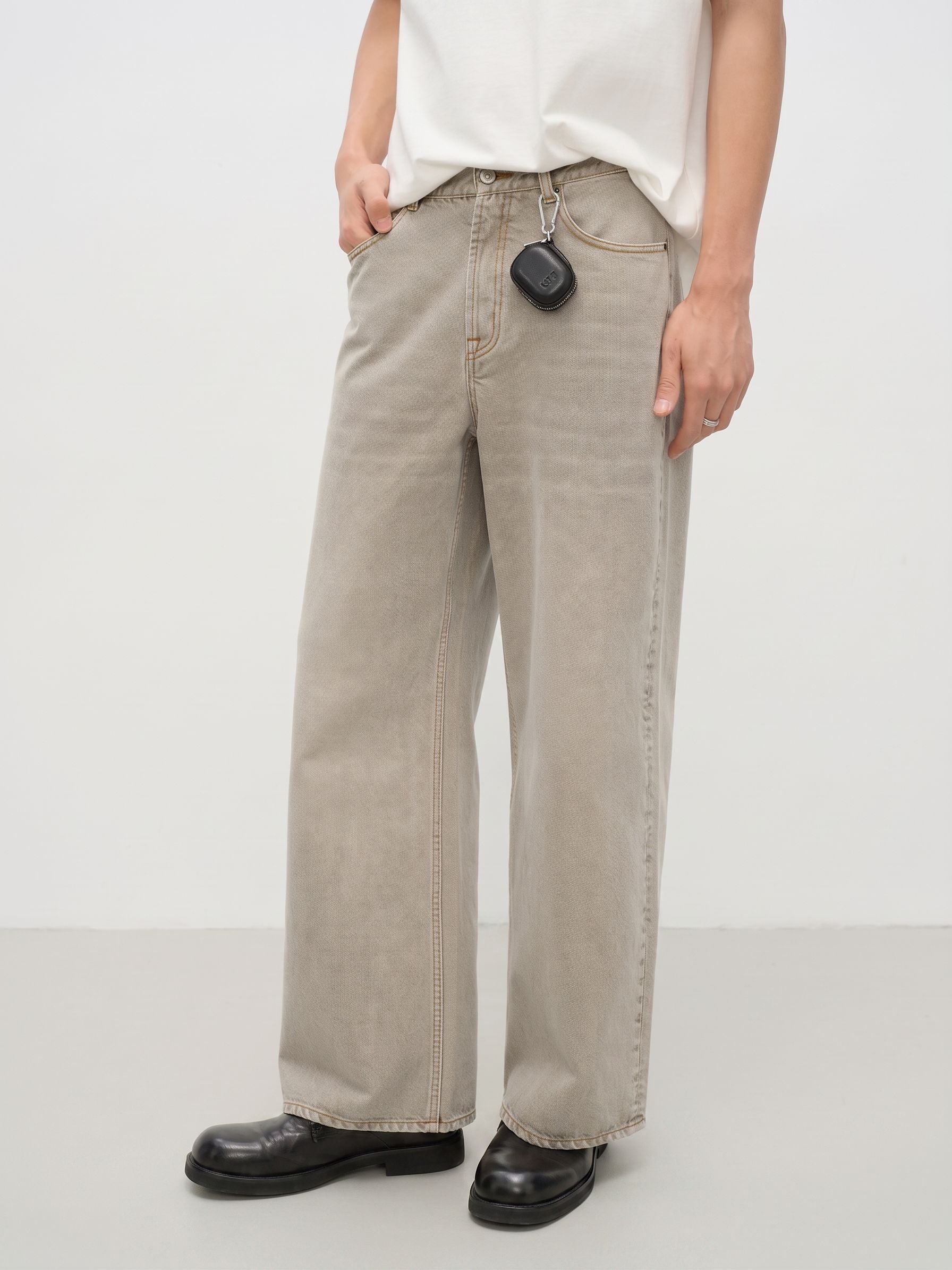 Washed Wide-Leg Jeans