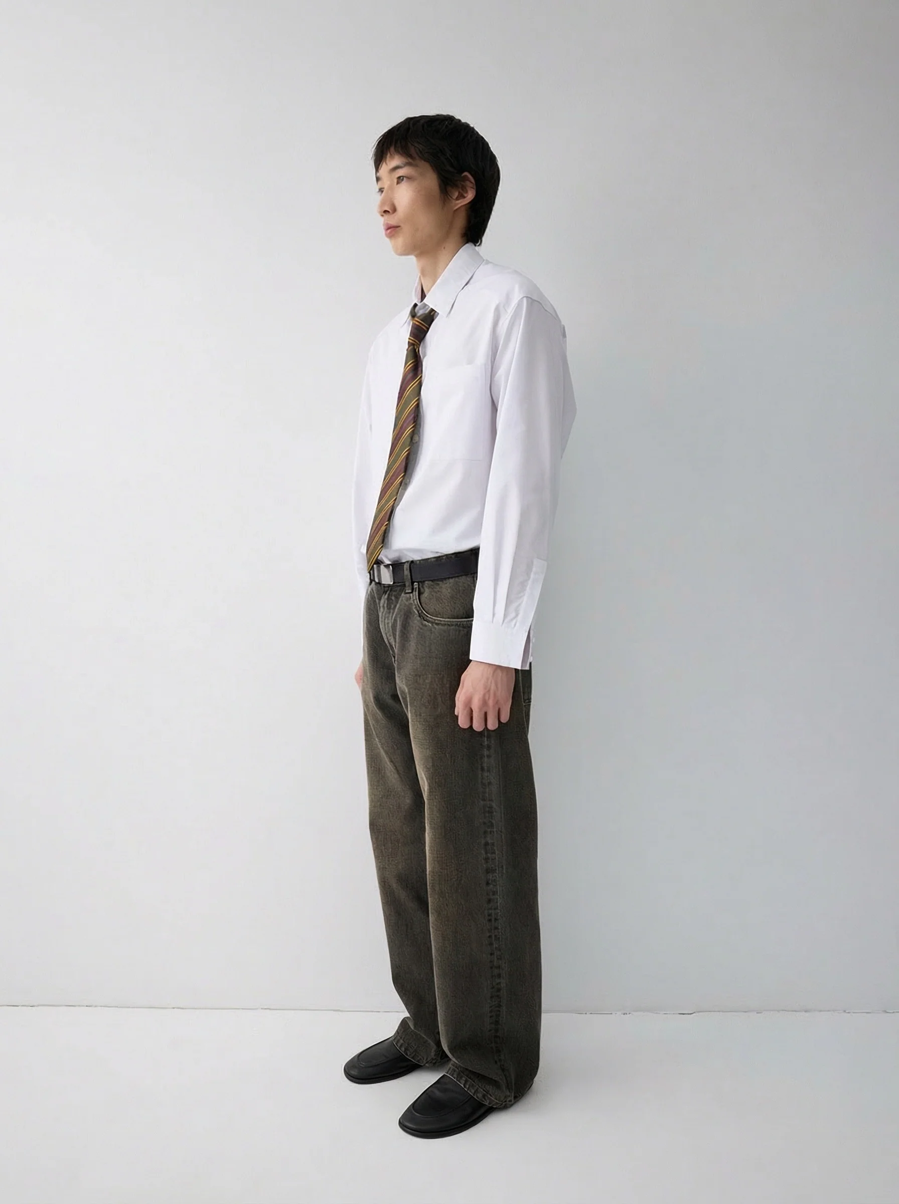 Washed Wide-Leg Jeans - Image 4