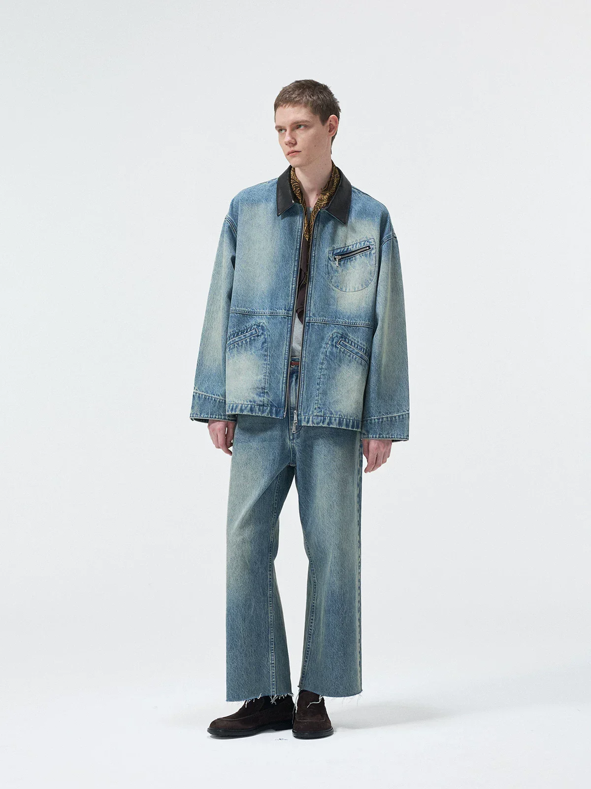 Washed Wide-Leg Jeans - Image 2