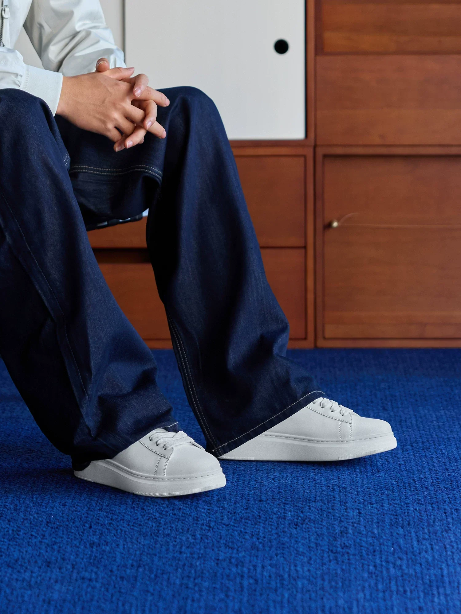 White Hidden-Lift Leather Low-Top - Image 5