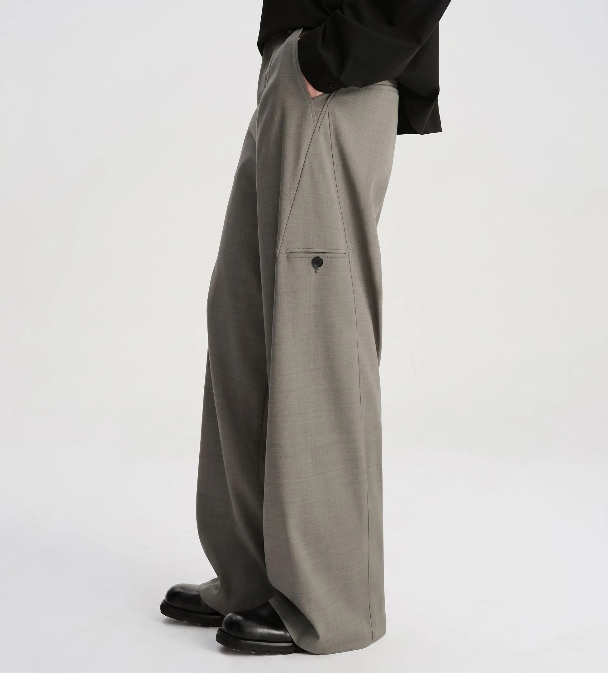 Wide-Leg Cargo Trousers - Image 5