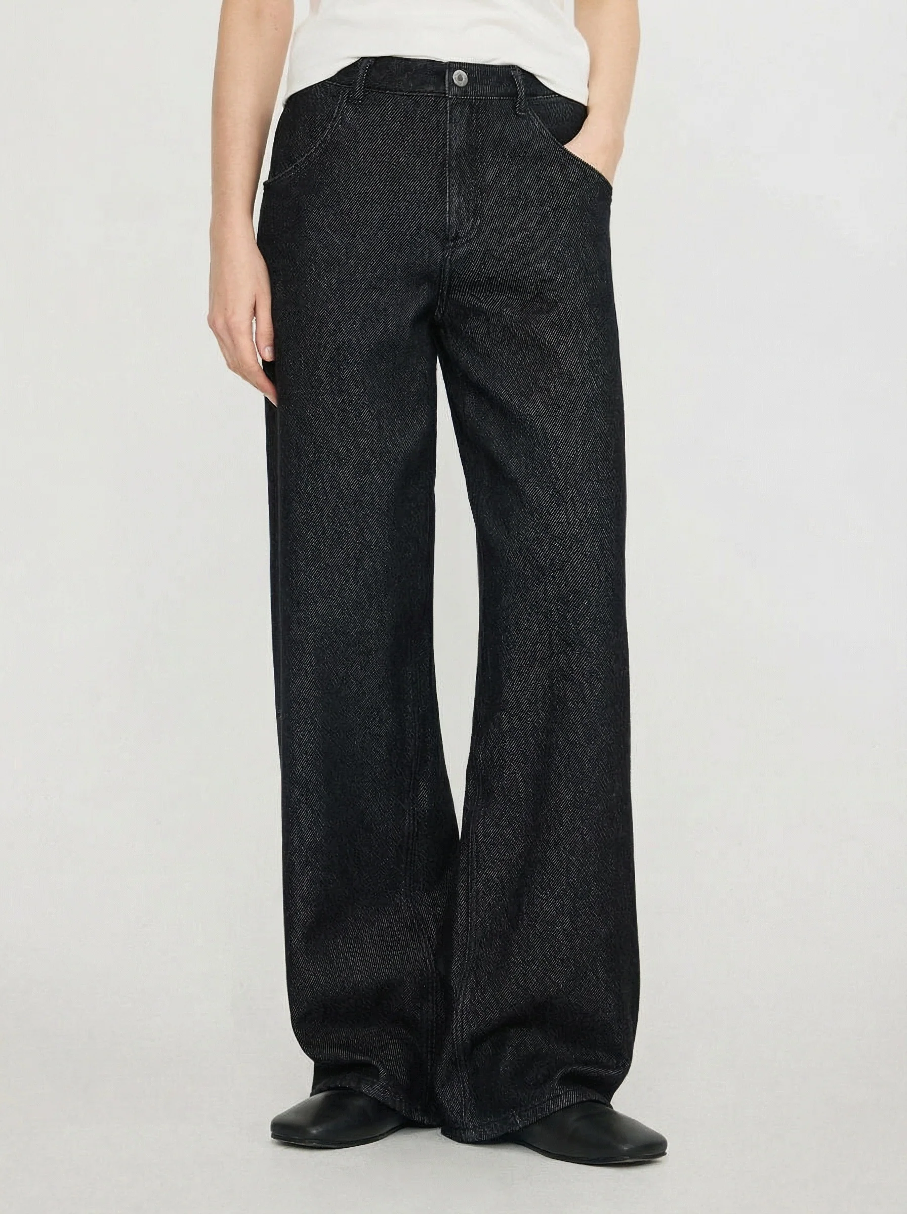 Wide-Leg Denim Jeans - Image 5