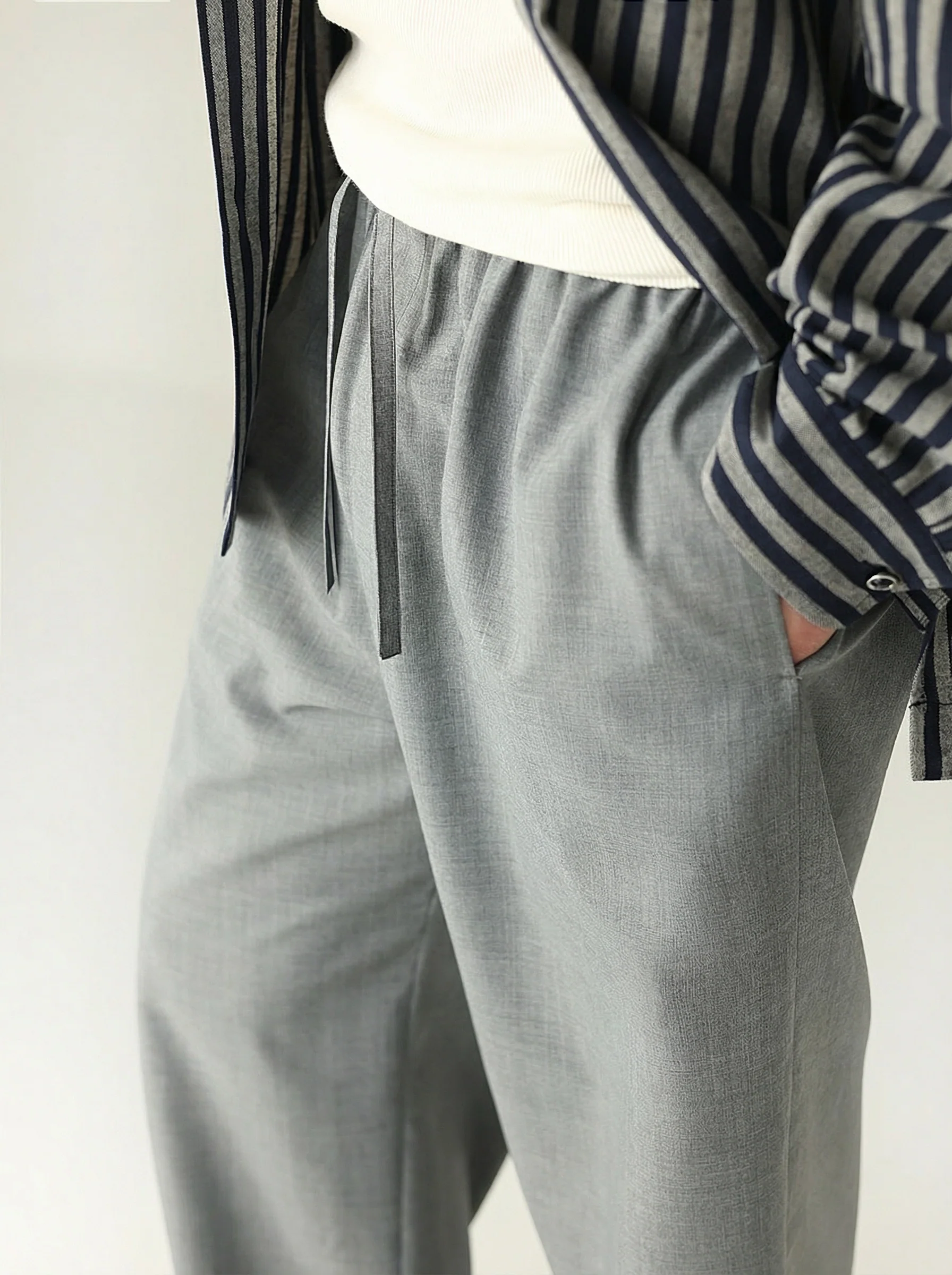Wide-Leg Drawstring Trousers - Image 7