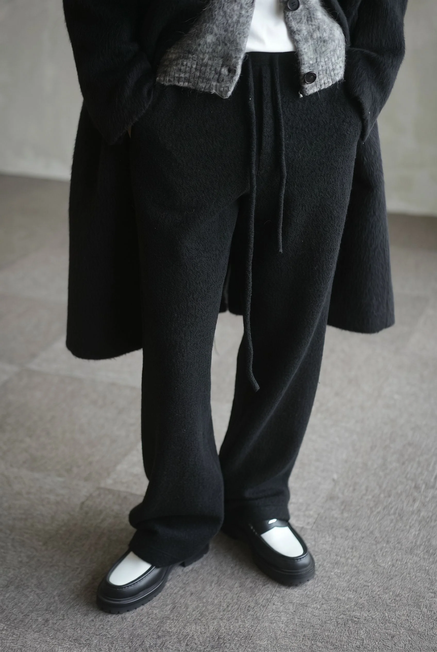Wide-Leg Drawstring Trousers - Image 5