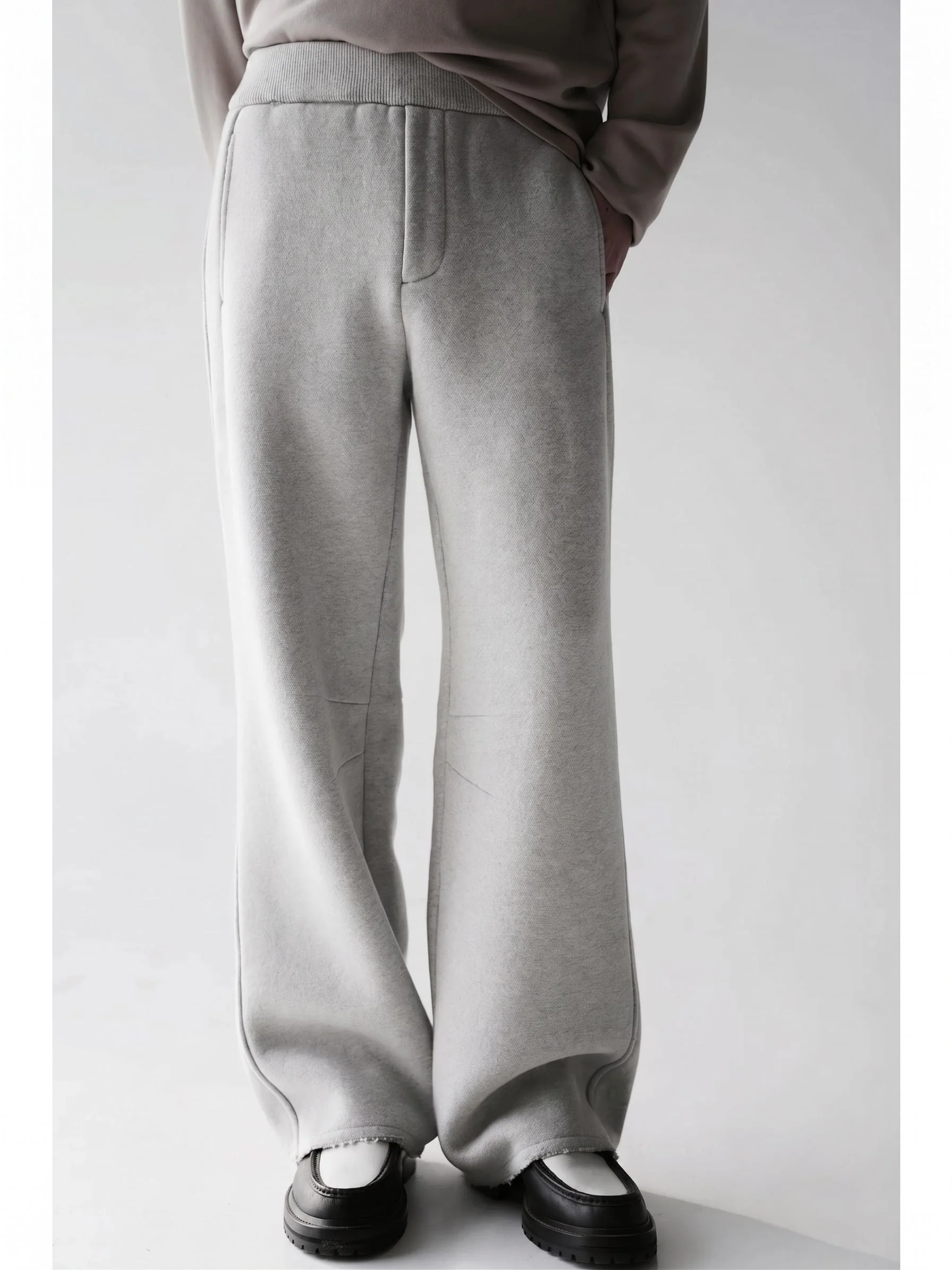 Wide-Leg Fleece Pants - Image 4