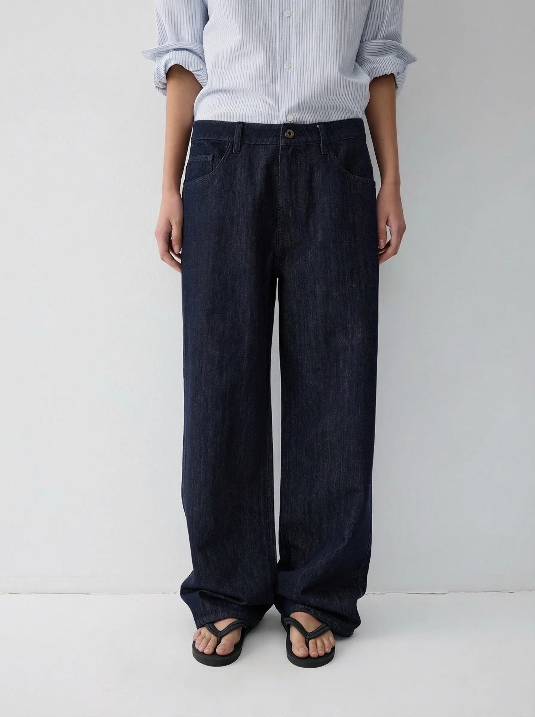 Wide-Leg Indigo Jeans - Image 4