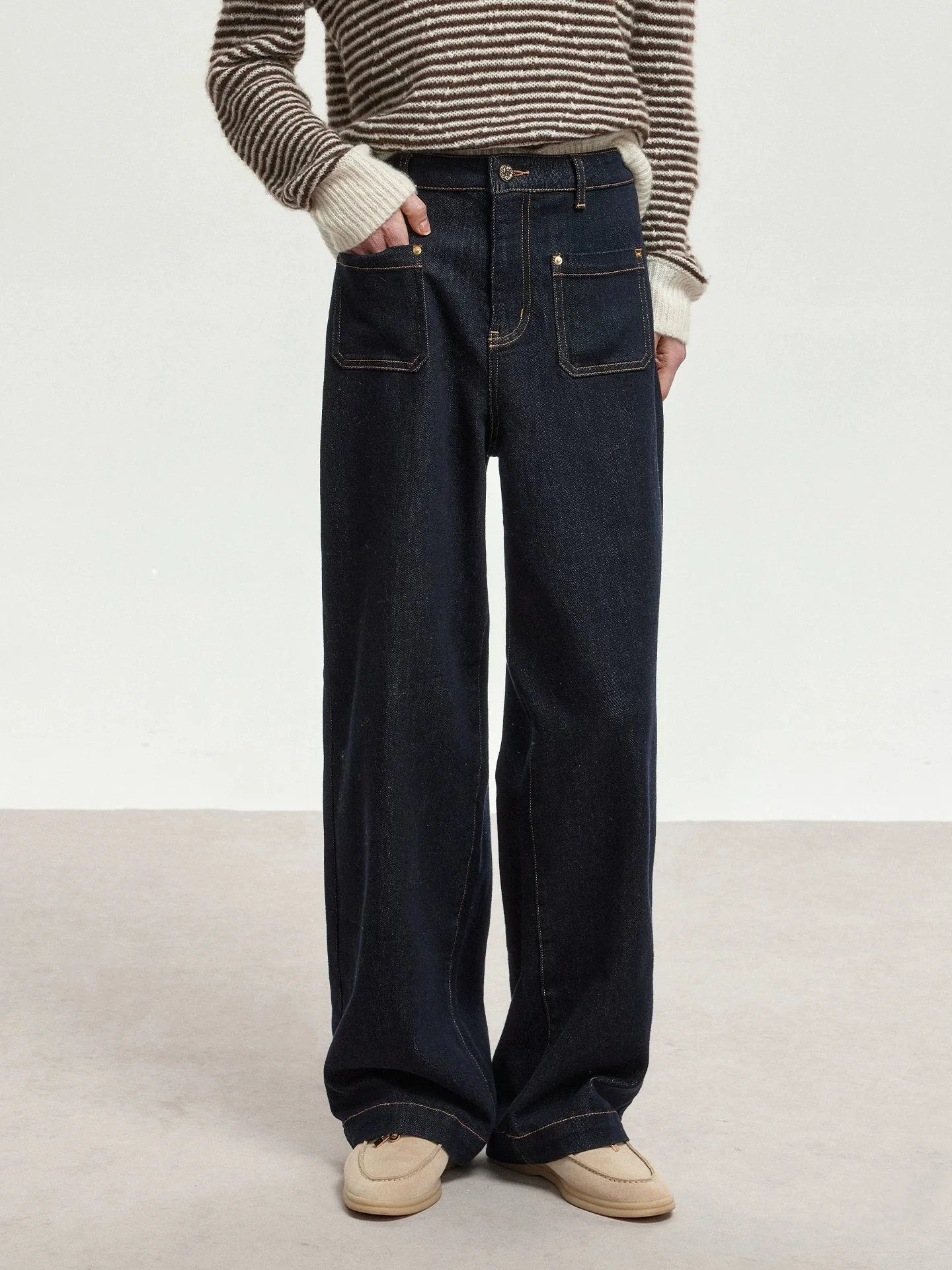 Wide-Leg Raw Jeans