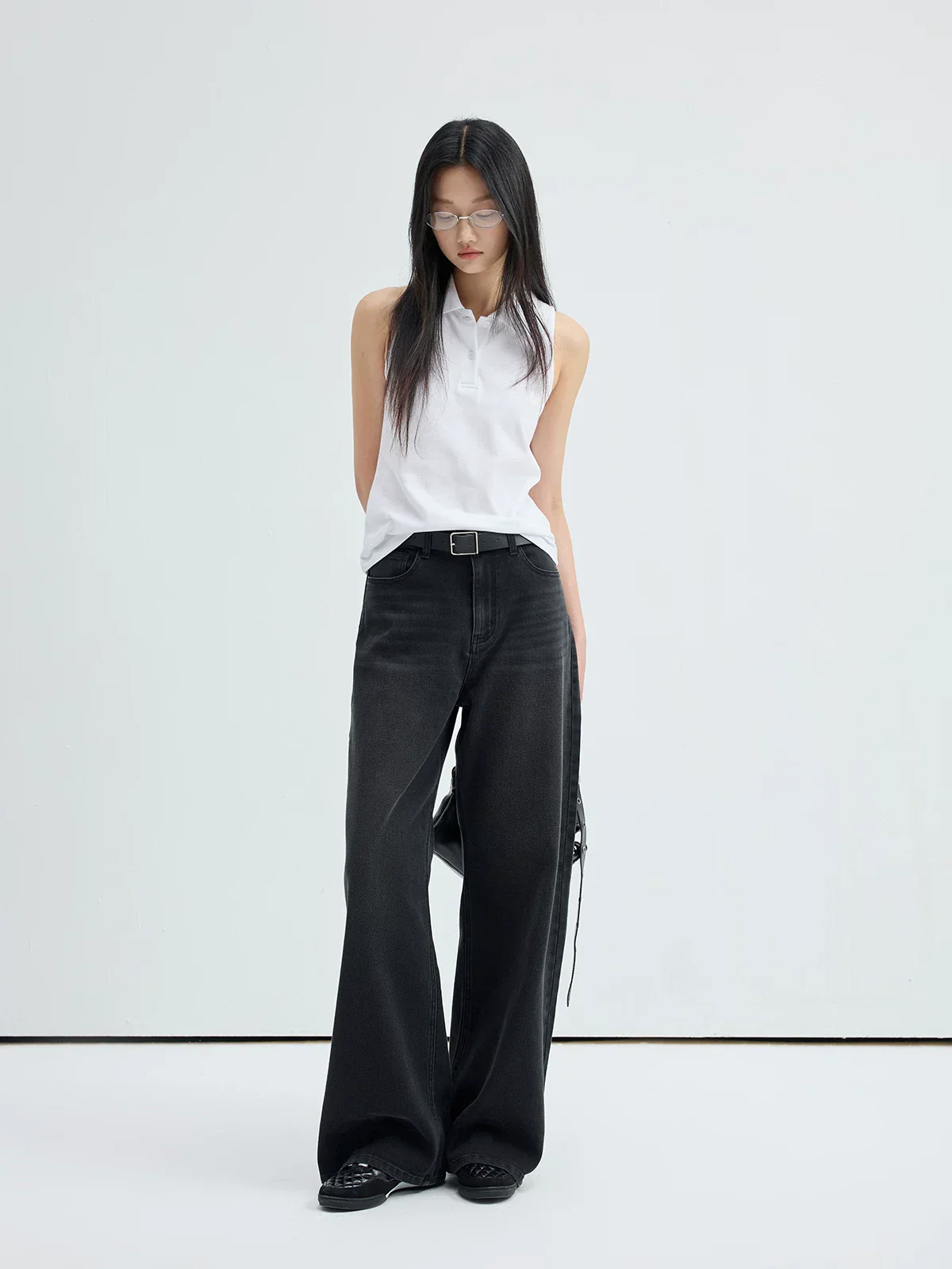 Wide-Leg Washed Jeans - Image 2