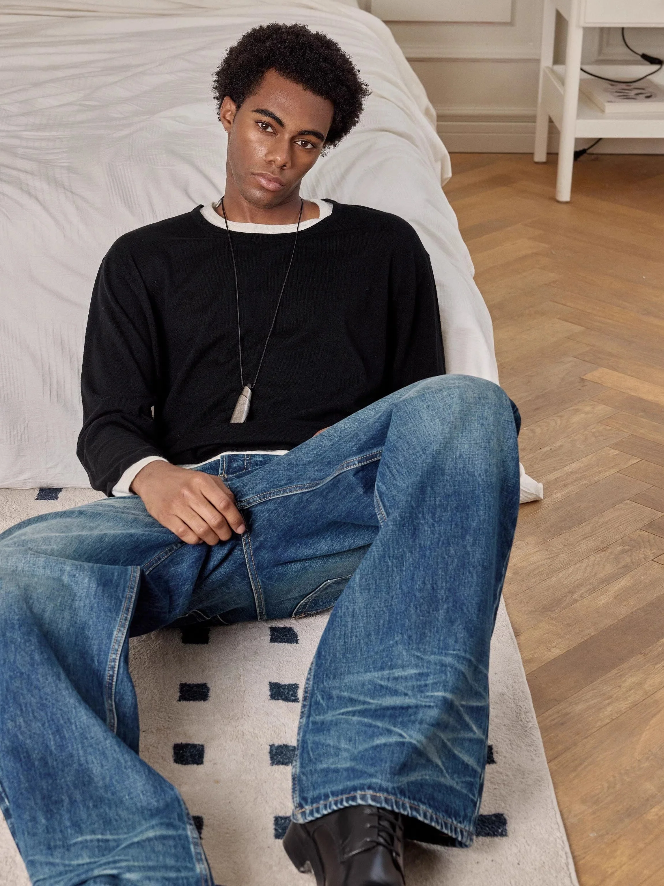 Wide-Leg Washed Jeans - Image 2