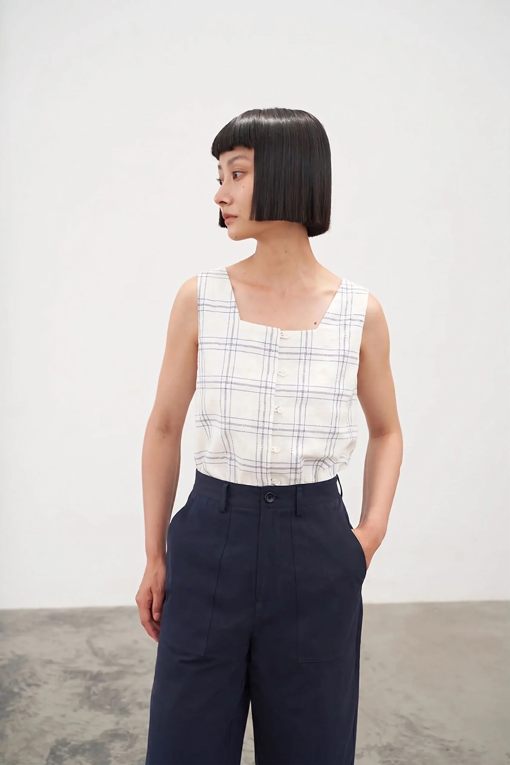 Windowpane Button Tank - Image 4
