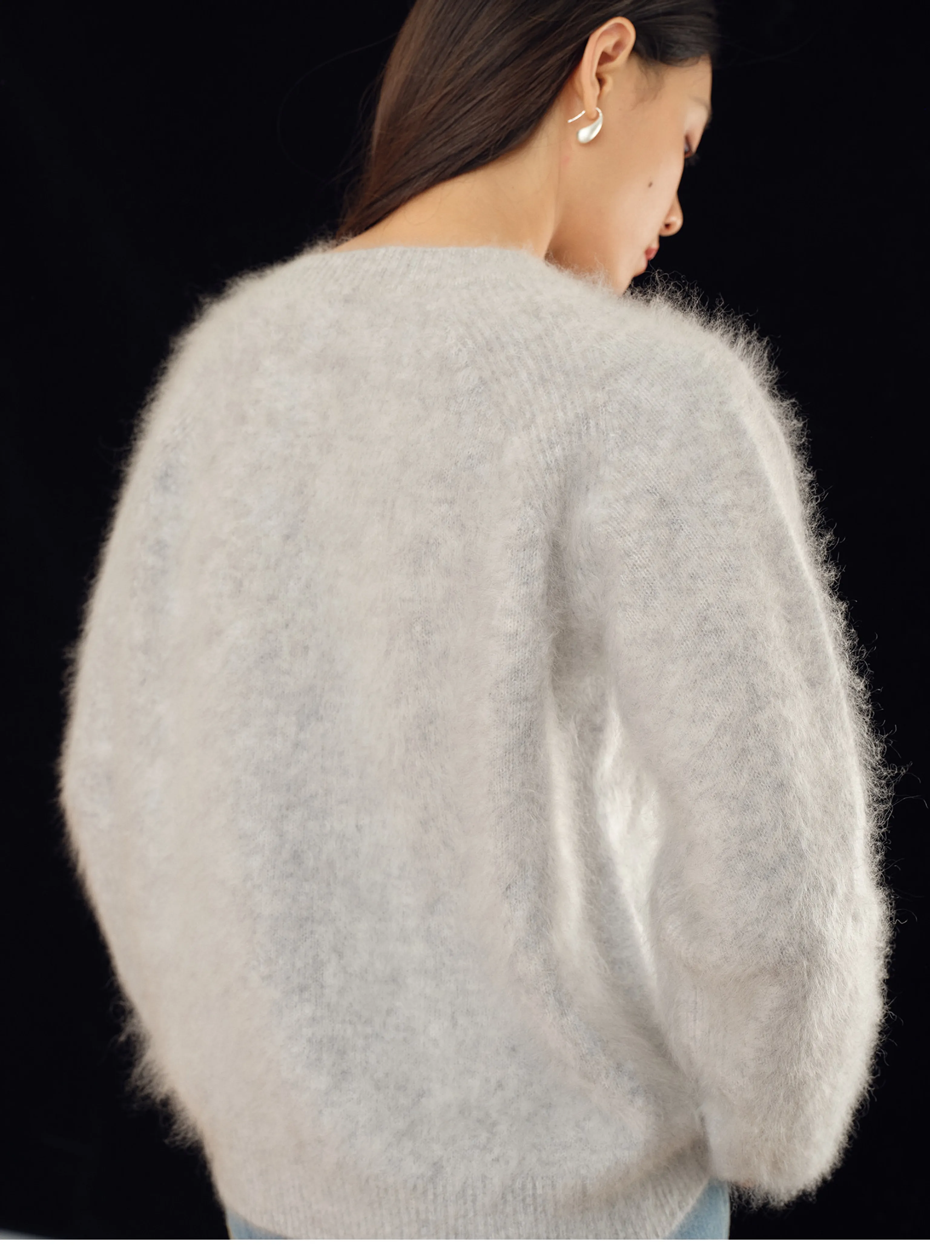 Winter Snow Brushed Cashmere V‑Neck Cardigan - Image 4