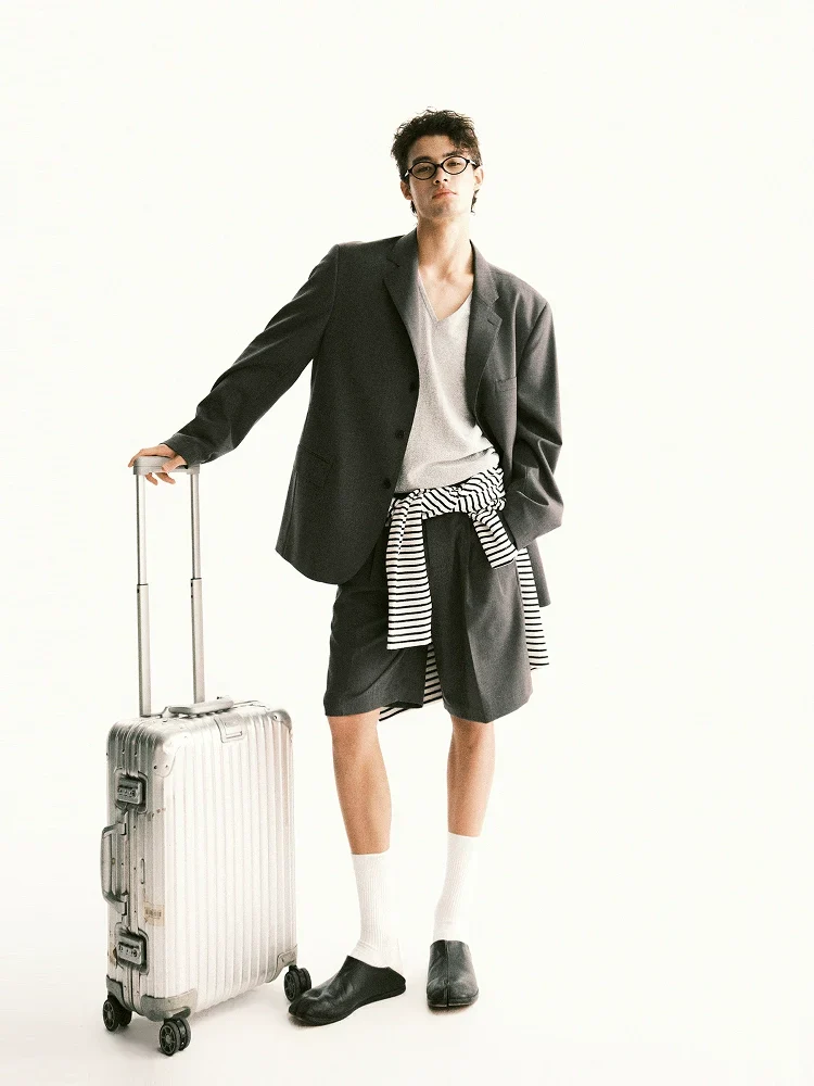 Wool-Textured Pleated Shorts - Image 5