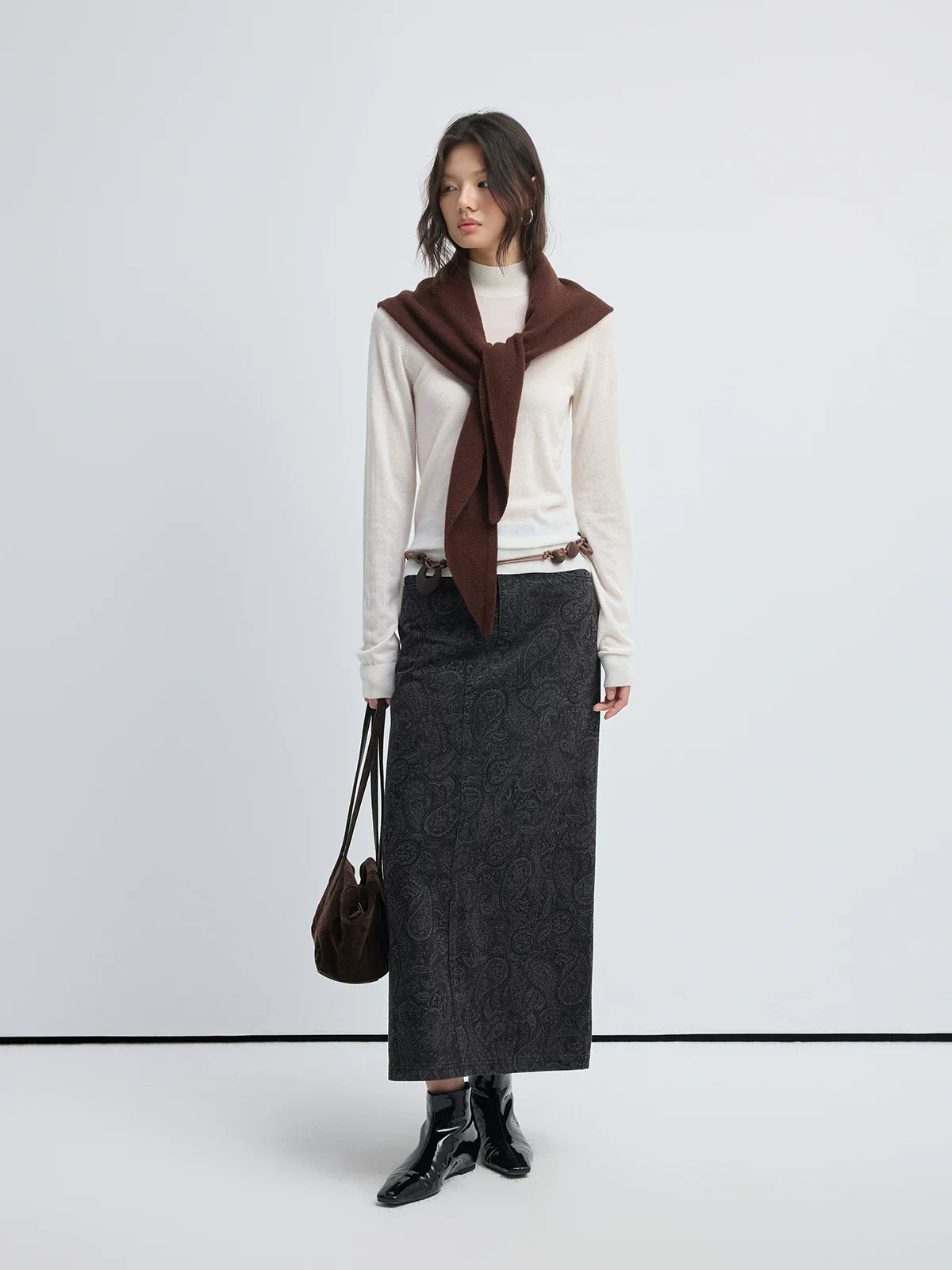 Wool Triangle Scarf - Image 2