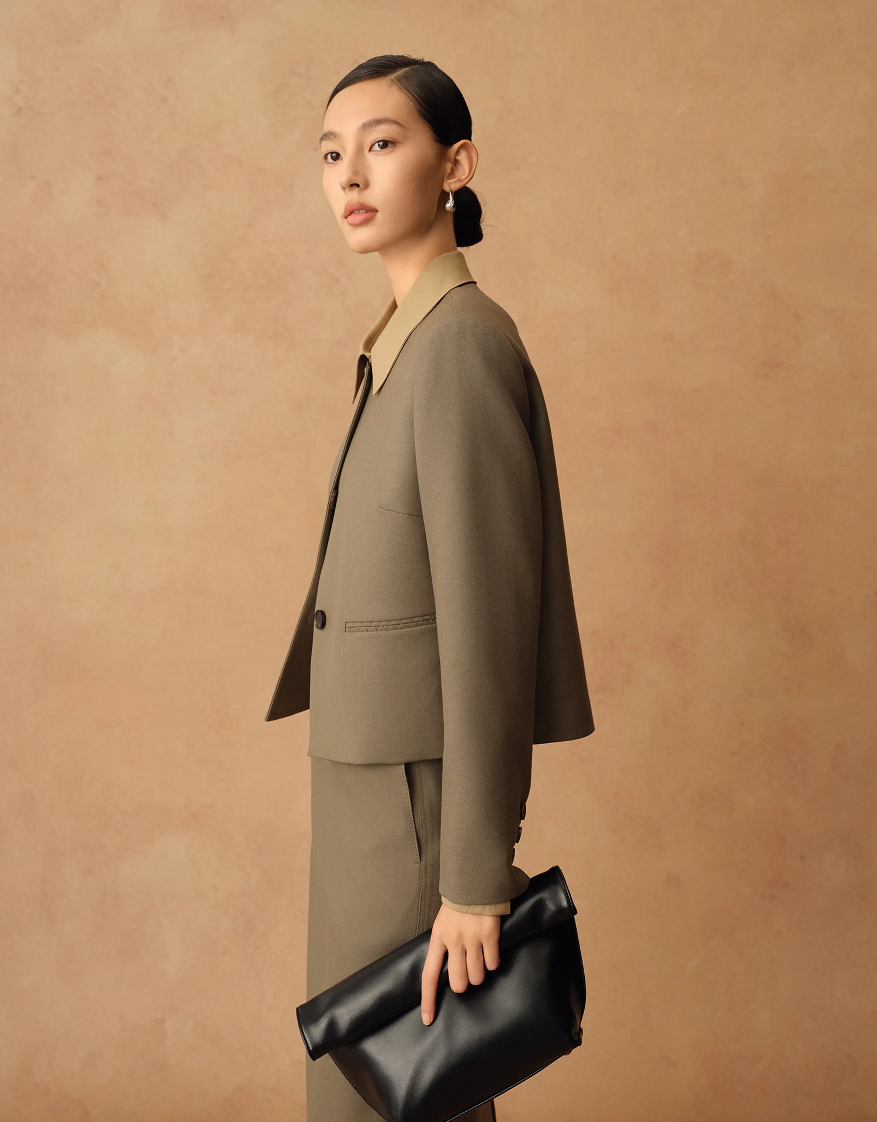 Worsted Wool Round-Neck Box Jacket - Image 5