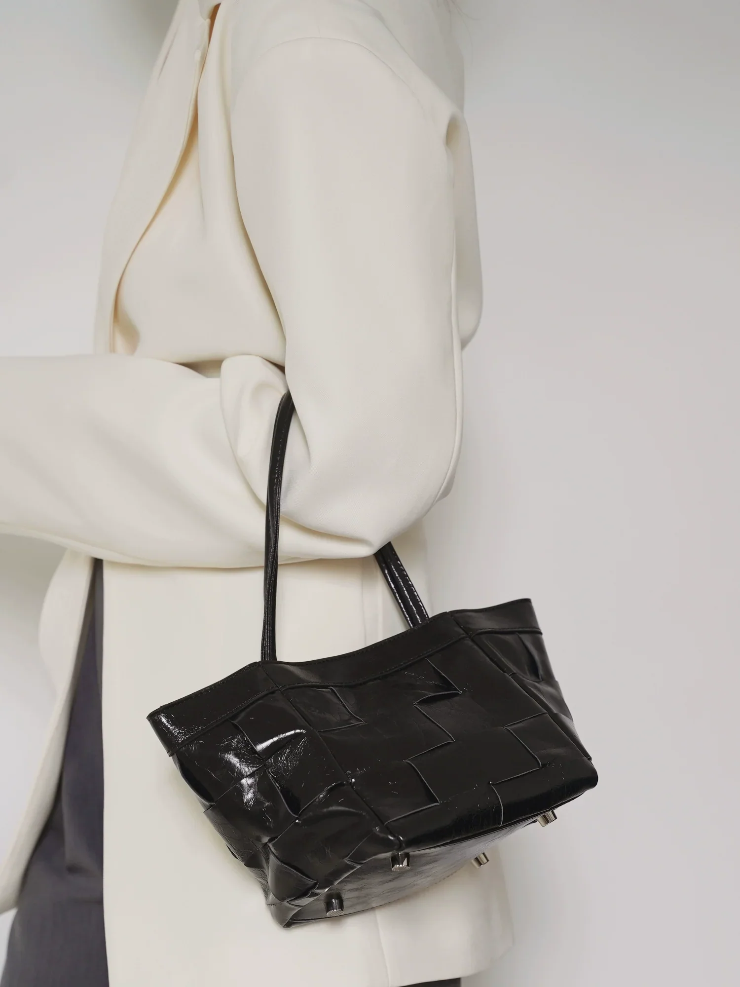 Woven Cowhide Mini Square Bag - Image 3