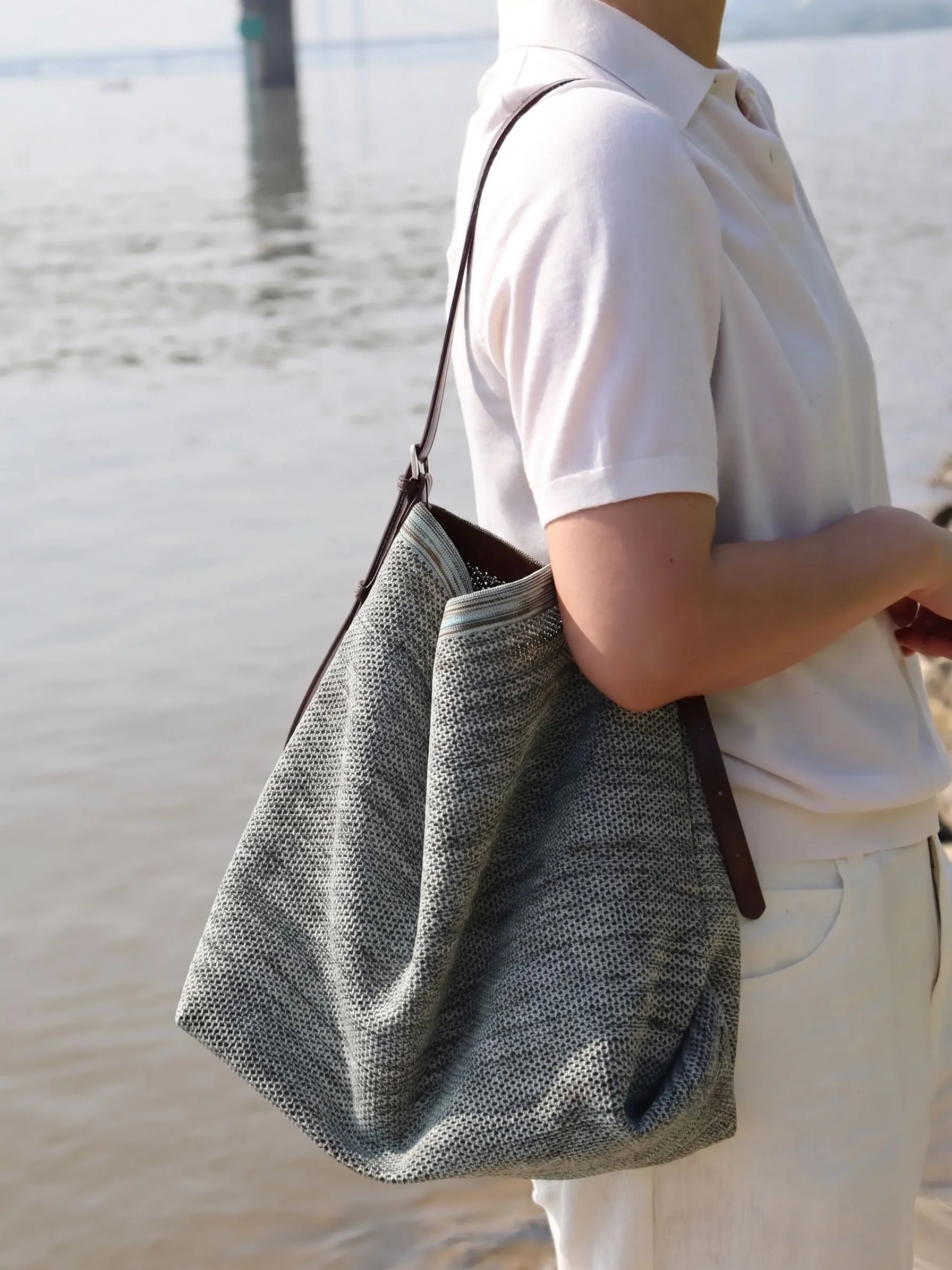 Woven Hobo Bag - Image 3