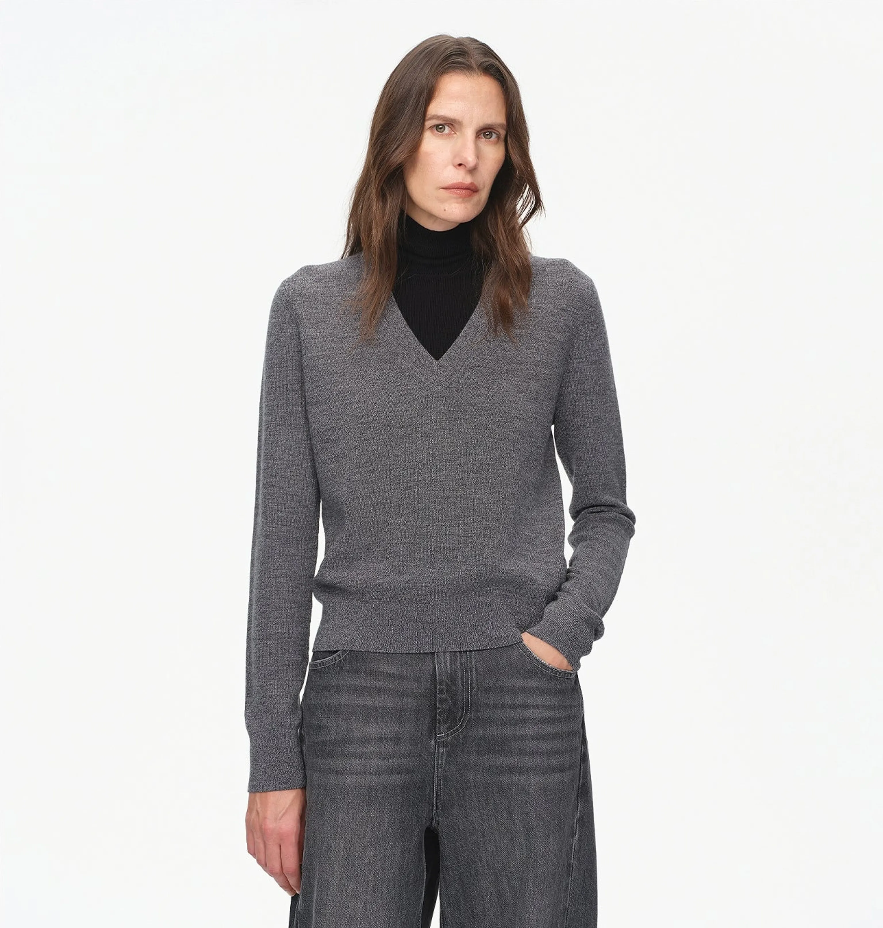 Yangtze V-Neck Sweater - Image 2