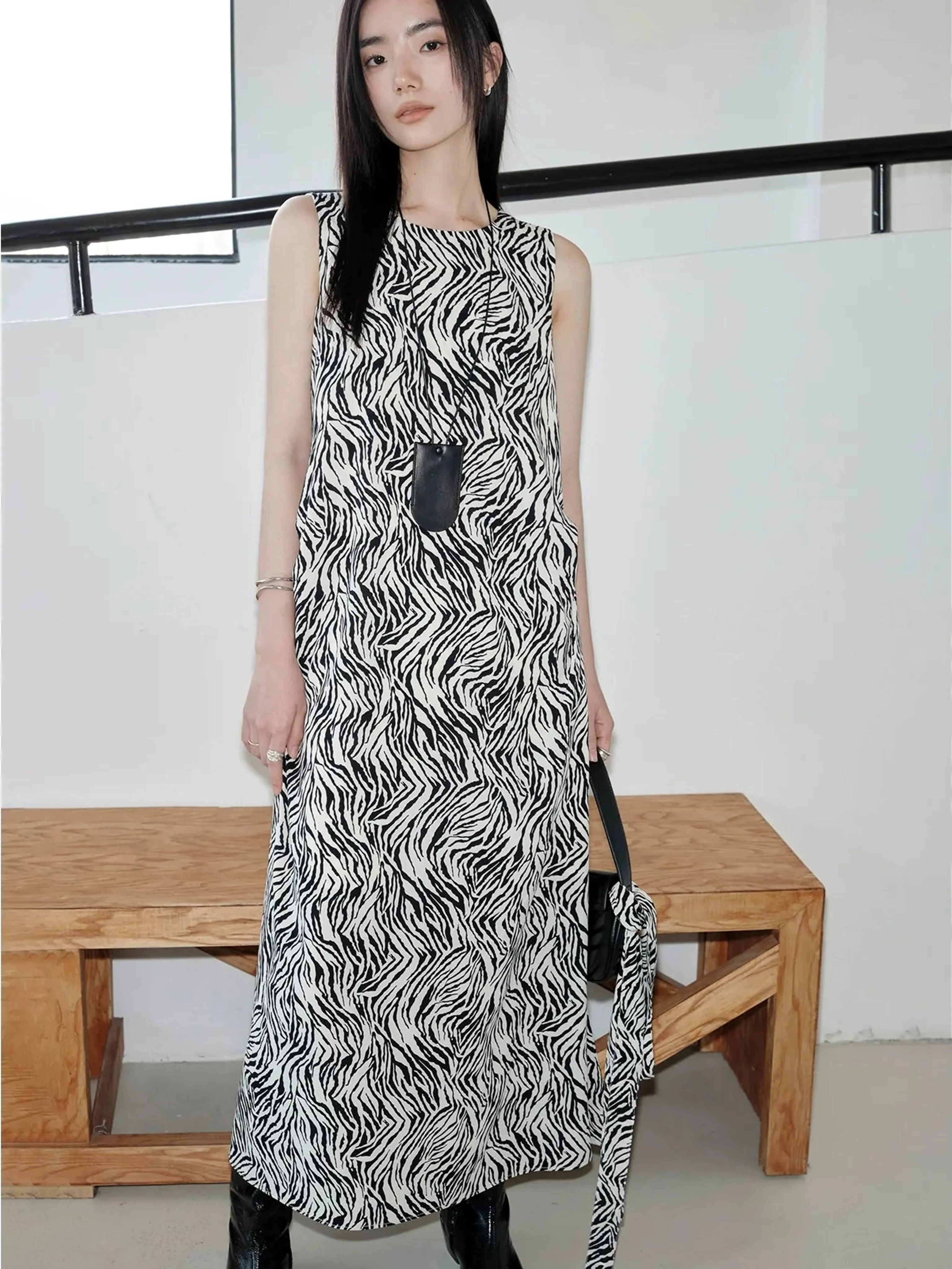 Zebra Print Sleeveless Dress - Image 2